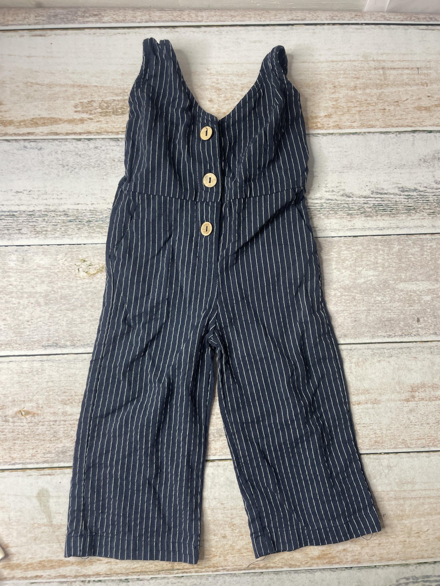 Unisex Romper Size: 9-12 Months