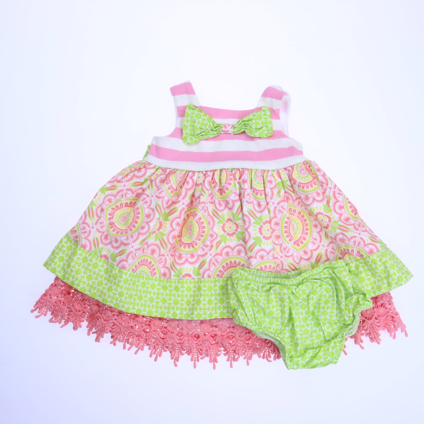 Counting Daisies Girls Pink | White | Green Dress Size: 12 Months Pink | White | Green