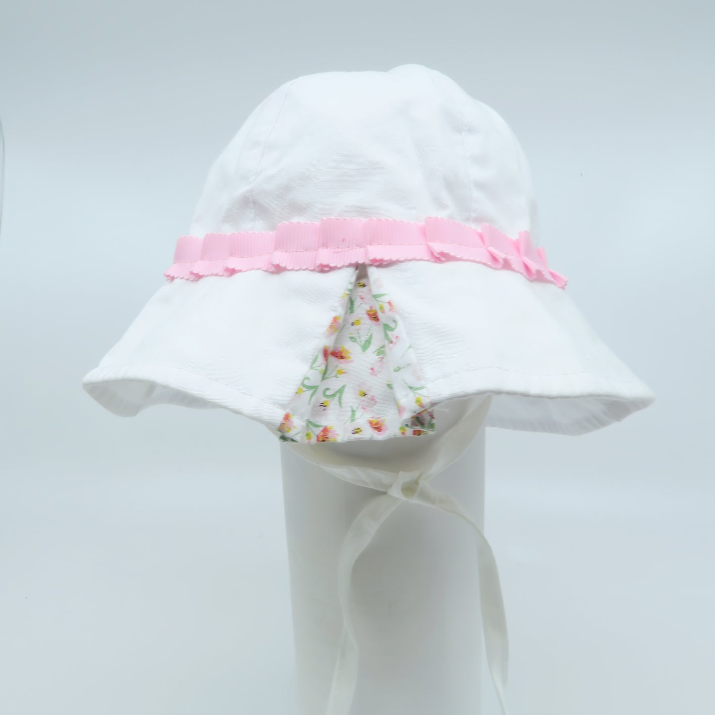 Prenatal Girls White Sun Hat Size: 0-3 Months White