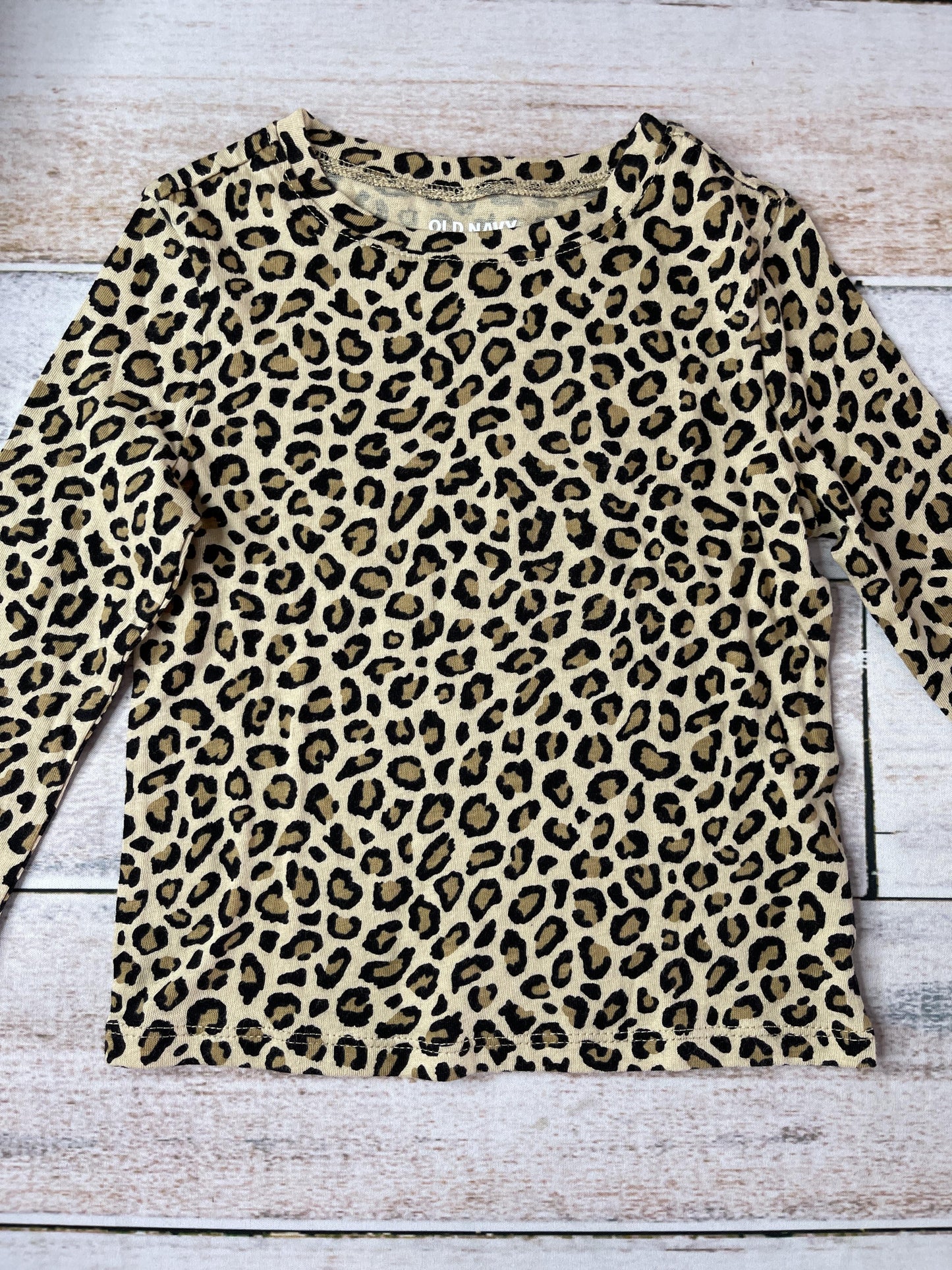 Old Navy Girls Animal Print Long Sleeve Shirt Size: 2T Animal Print
