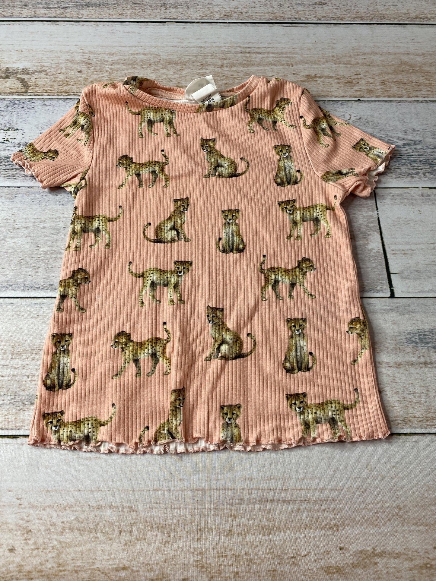 H&M Girls animals T-Shirt Size: 4-6 Years animals