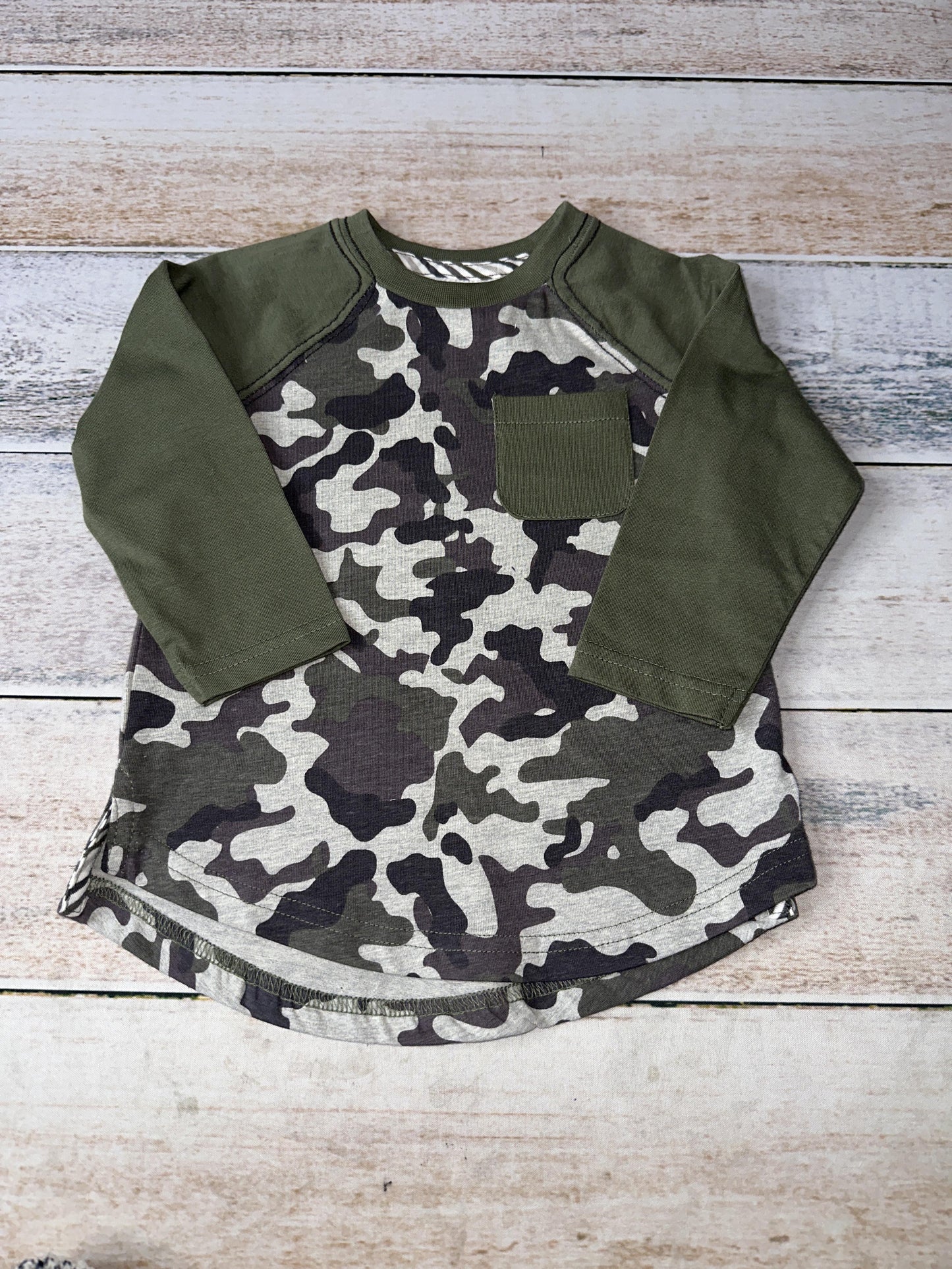 Tommy Bahama Boys Army Green | Camo Long Sleeve Shirt Size: 12 months Army Green | Camo