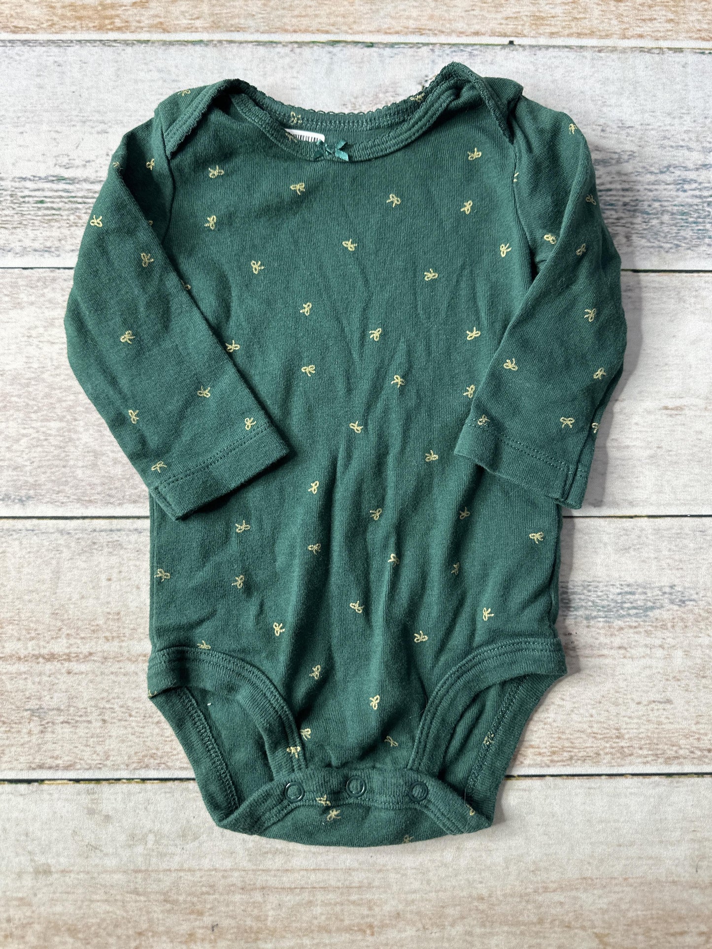 Carters Girls Army Green | Forest Green Onesie Size: 3-6 months Army Green | Forest Green