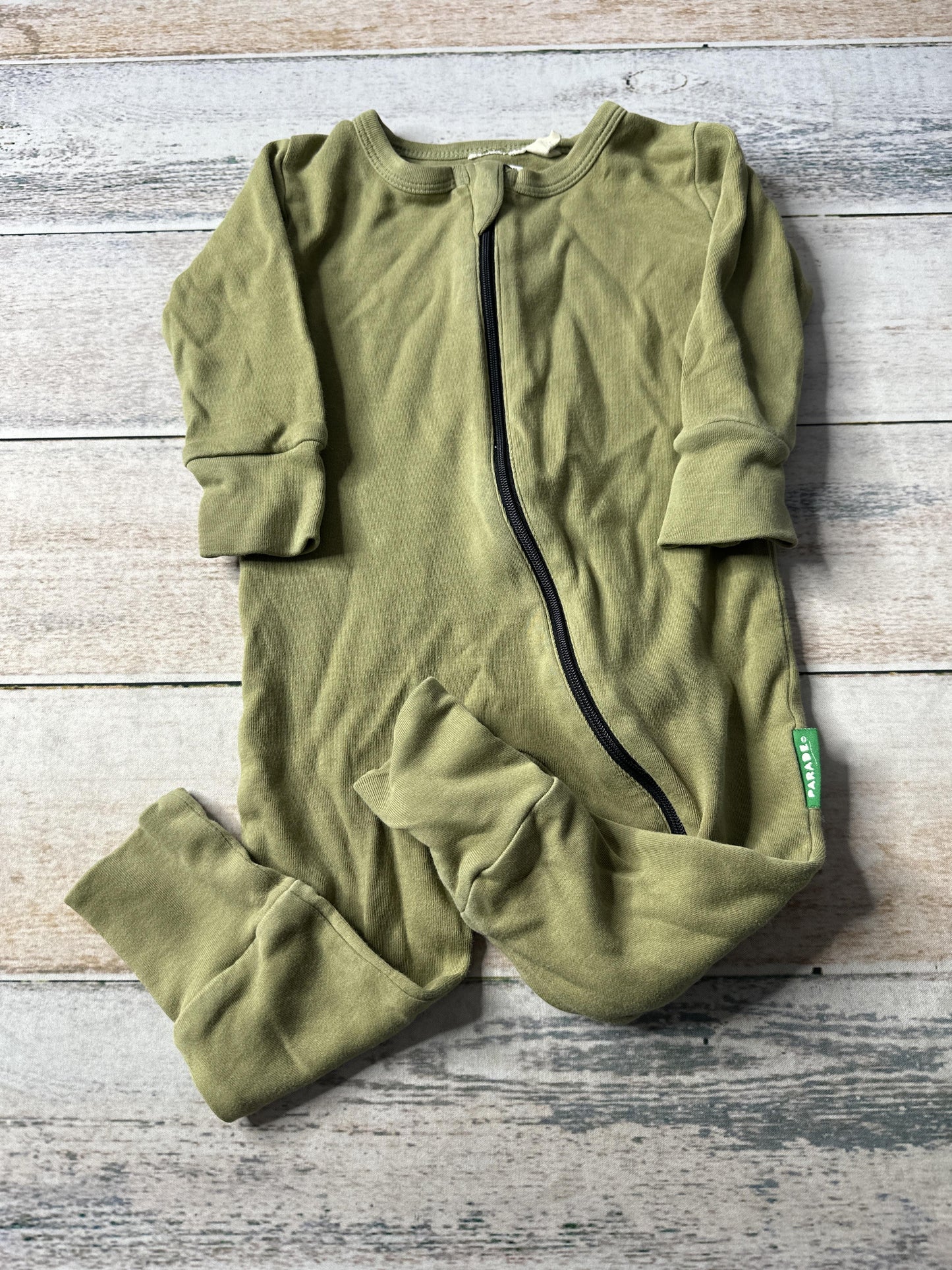 Parade Unisex Army Green Pajamas Size: 9 months Army Green