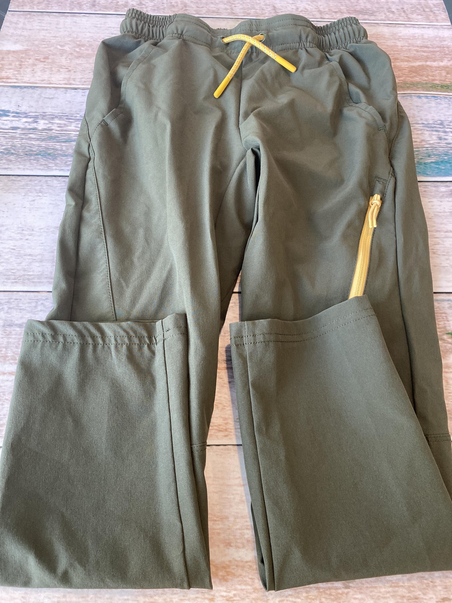 All in Motion Boys Army Green Pants Size: 7-Jun Army Green