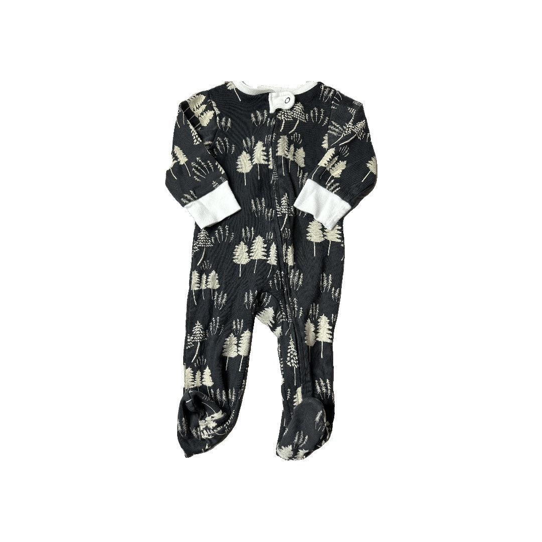 Lullaby Unisex Black | Grey | White Pajamas Size: 6-9 months Black | Grey | White