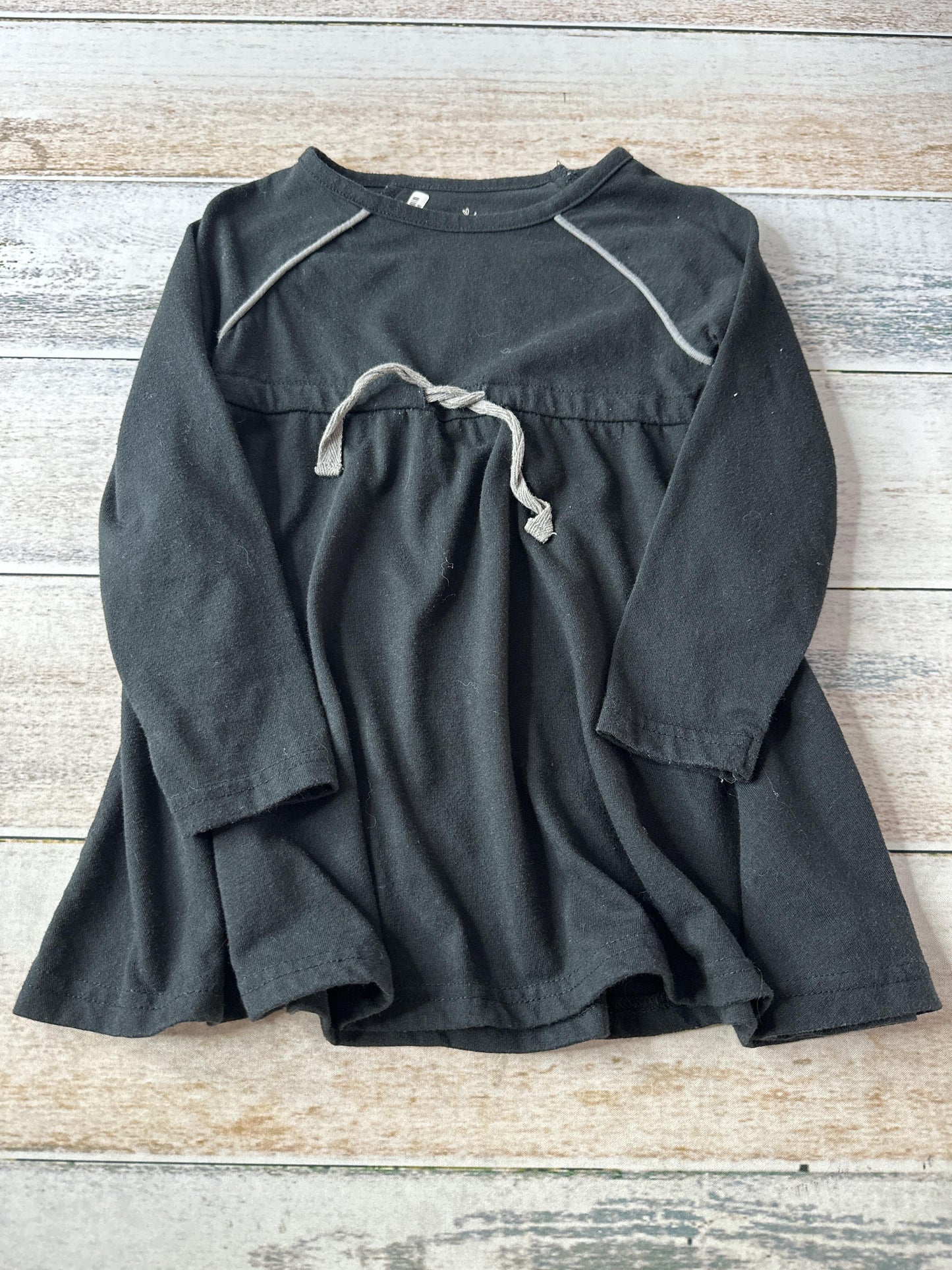 Leveret Girls Black | Grey Dress Size: 2T Black | Grey