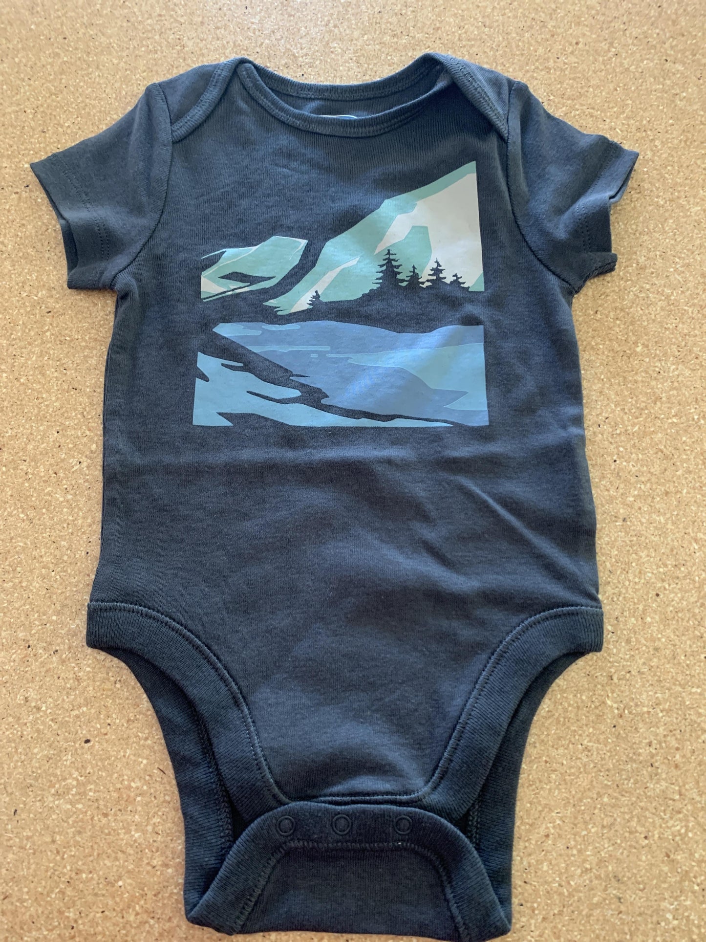 Old Navy Unisex Black | Pattern Onesie Size: 6-12 months Black | Pattern