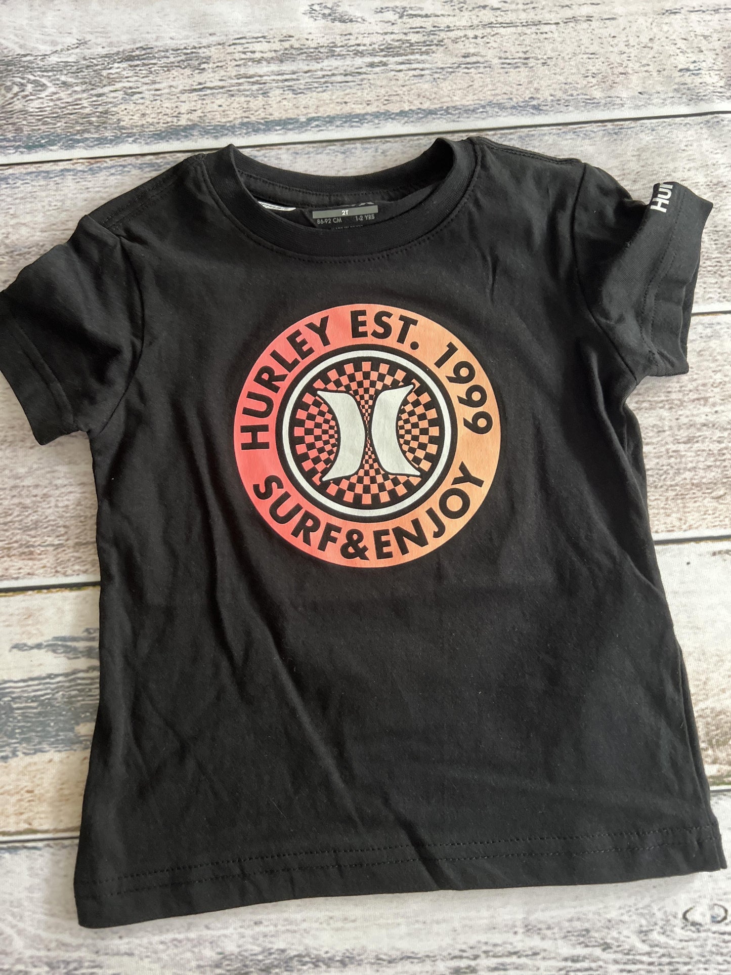 Hurley Boys Black | pink | orange T-Shirt Size: 2T Black | pink | orange