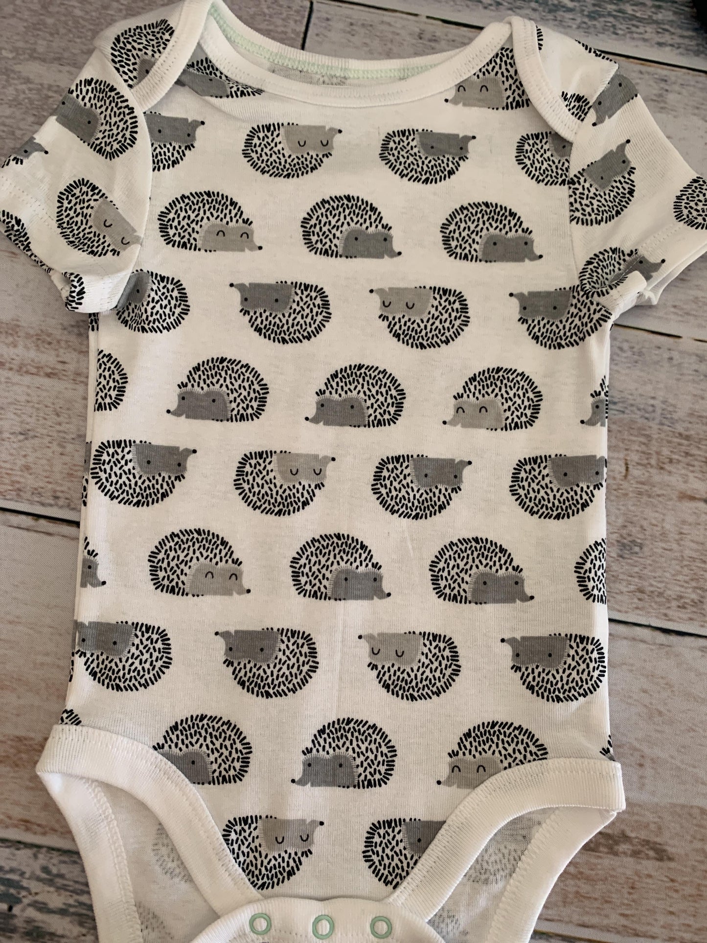 Cloud Island Boys Black | White | Grey | animals Onesie Size: 6-9 months Black | White | Grey | animals