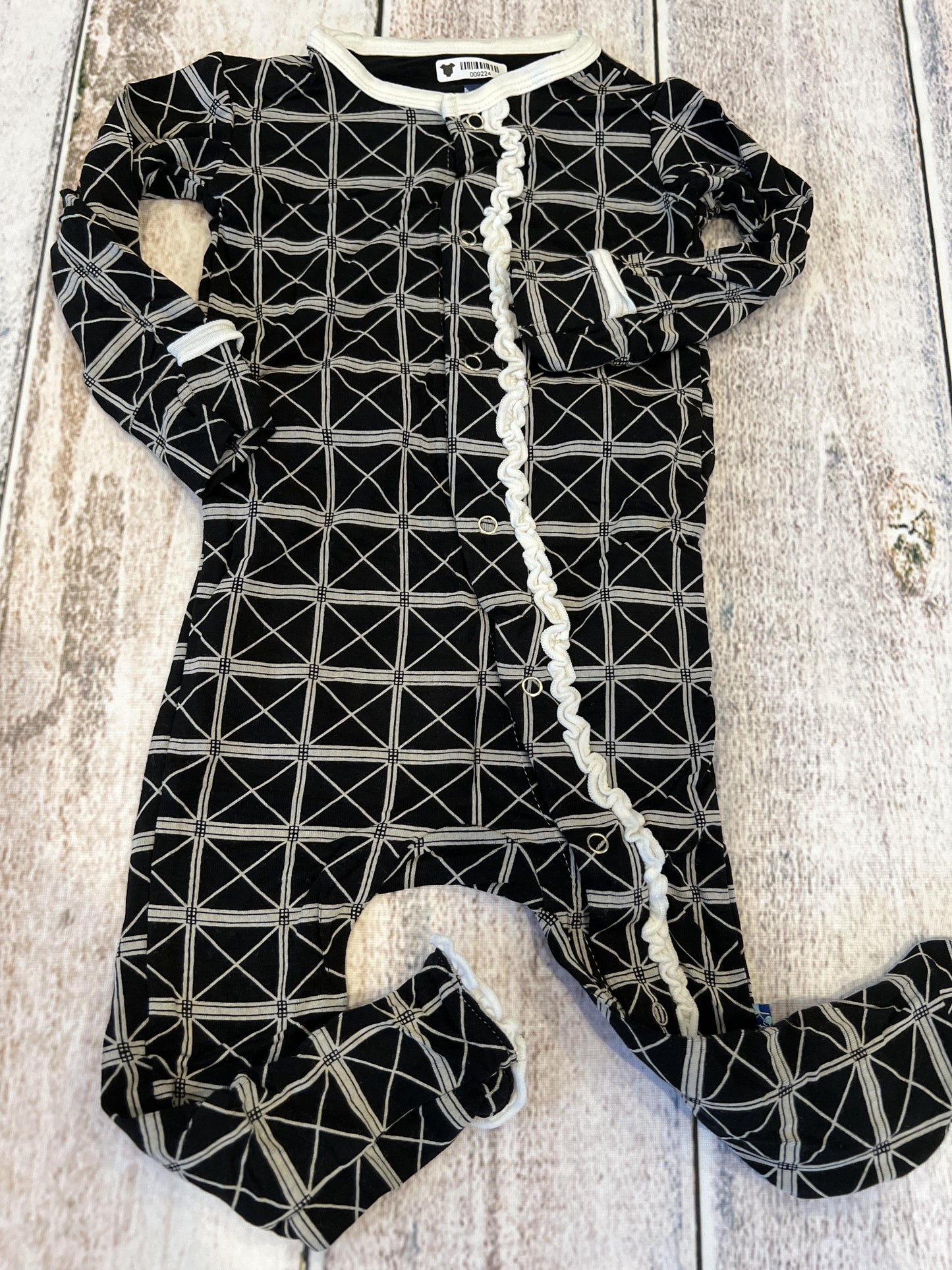 KicKee Pants Girls Black | White | Shapes Long Sleeve Outfit Size: 9-12 Months Black | White | Shapes