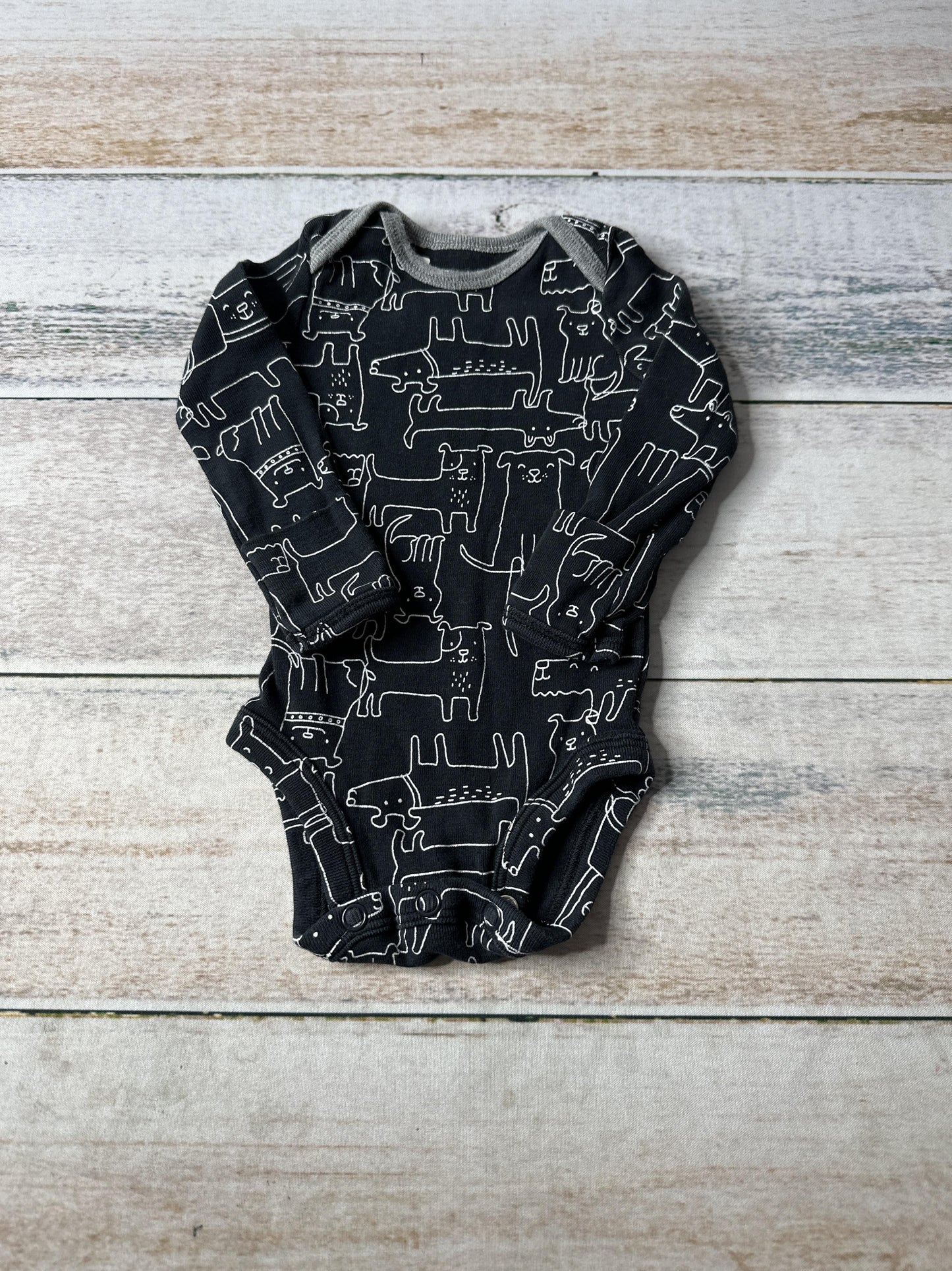 Carters Boys Black | White Onesie Size: Newborn Black | White
