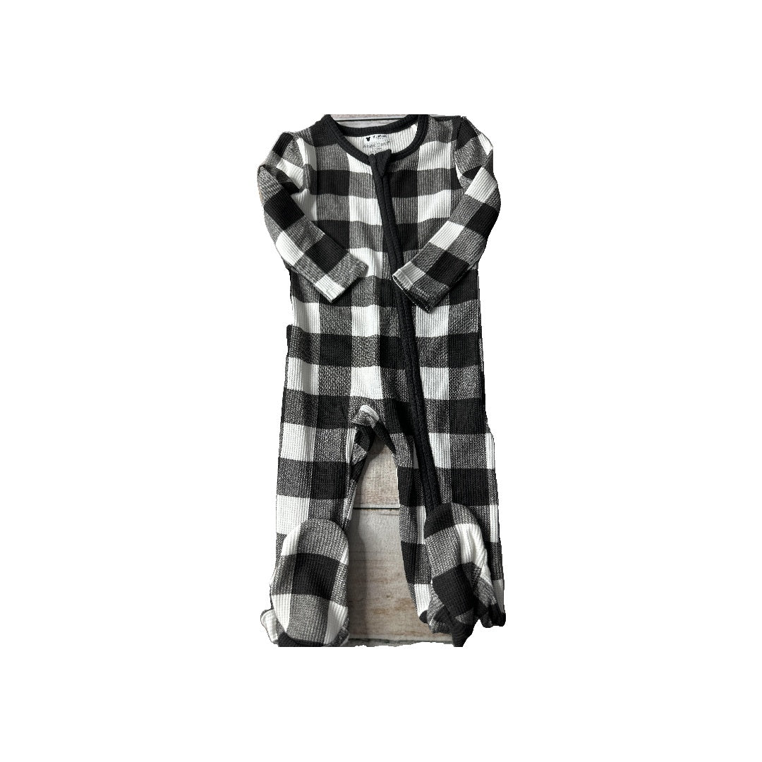 Angel Dear Unisex Black | White Pajamas Size: 9-12 Months Black | White