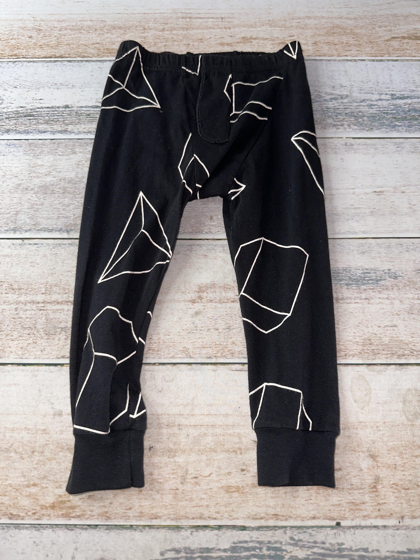 Nununu Unisex Black | Wool White | Shapes Pants Size: 18-24 months Black | Wool White | Shapes