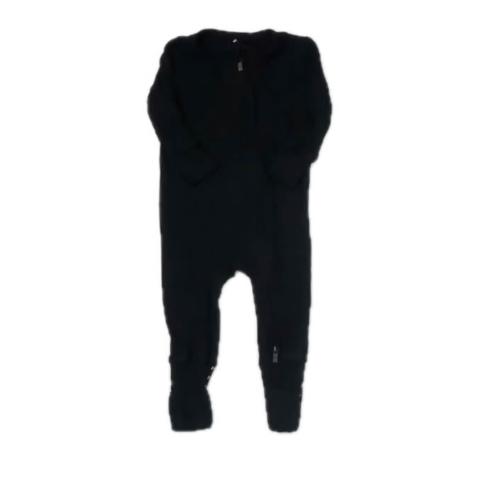 Posh Peanut Unisex Black 1-piece footed Pajamas Size: 6-9 Months Black