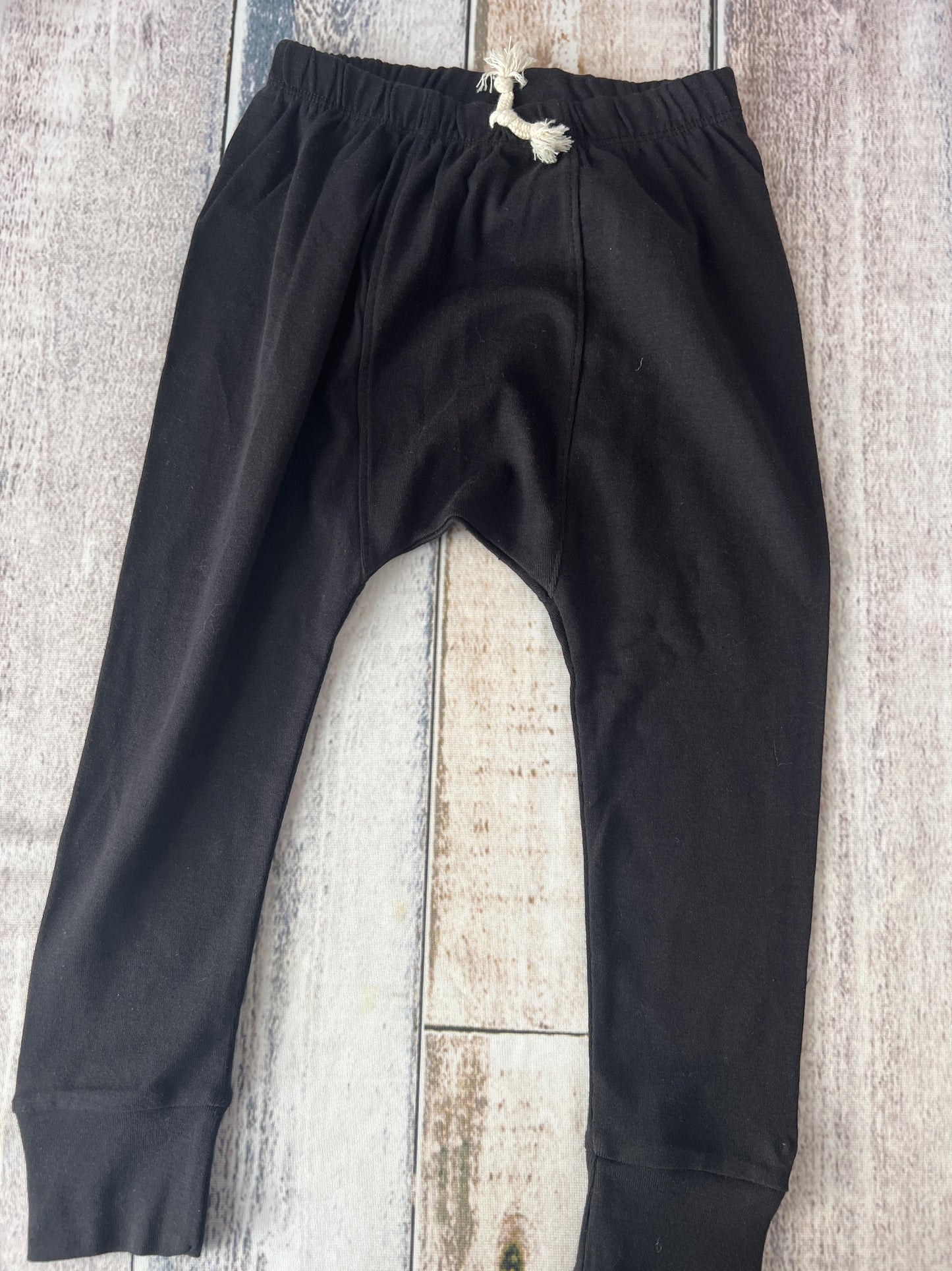 Honest co Boys Black Pants Size: 3T Black