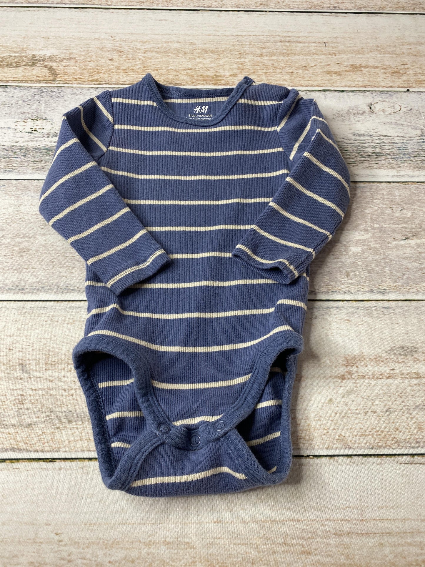 H&M Unisex Blue | White | Stripe Onesie Size: 6-9 months Blue | White | Stripe