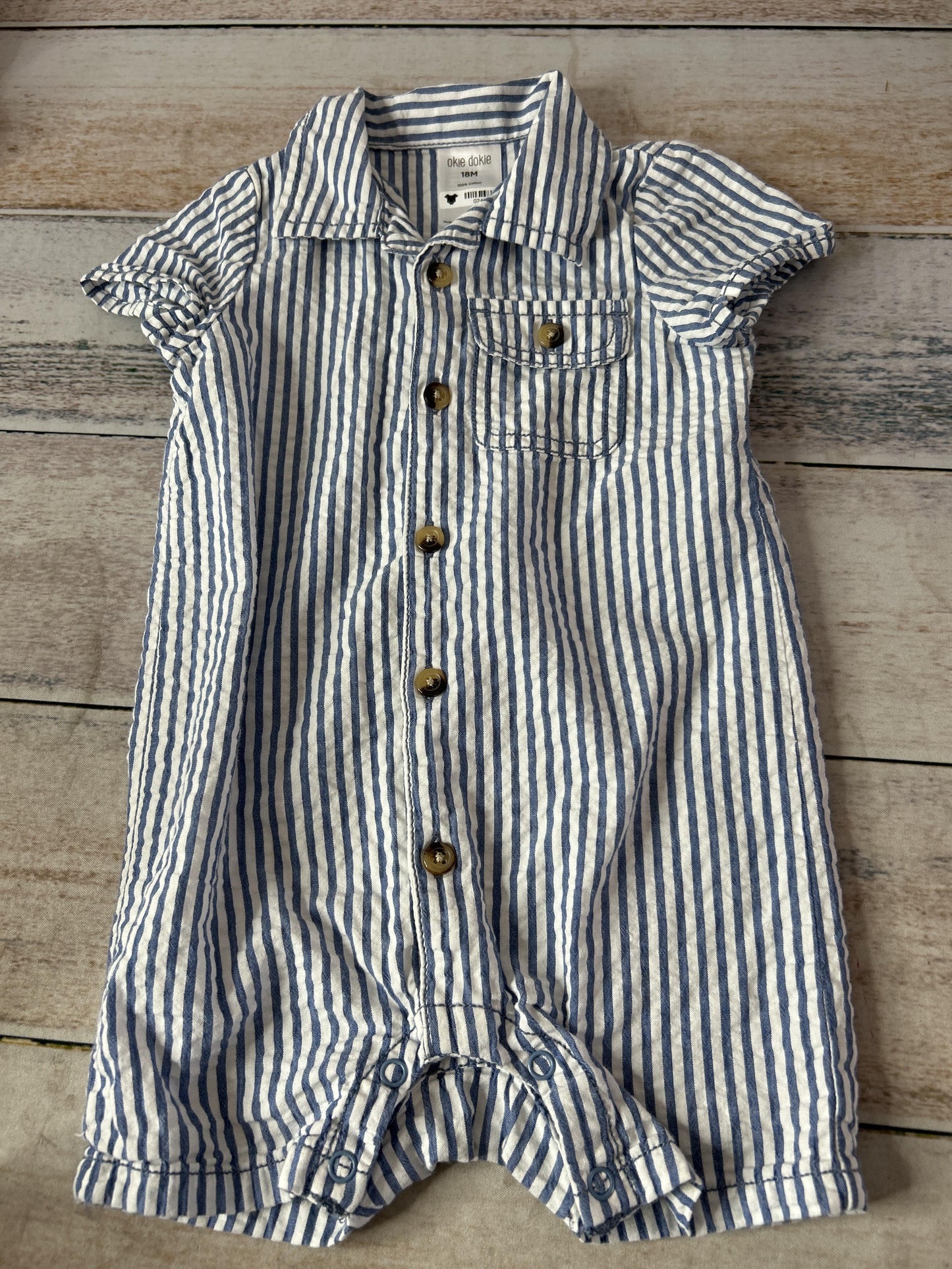 Unisex Blue | White | Striped Shorts Size: 18 months Blue | White | Striped