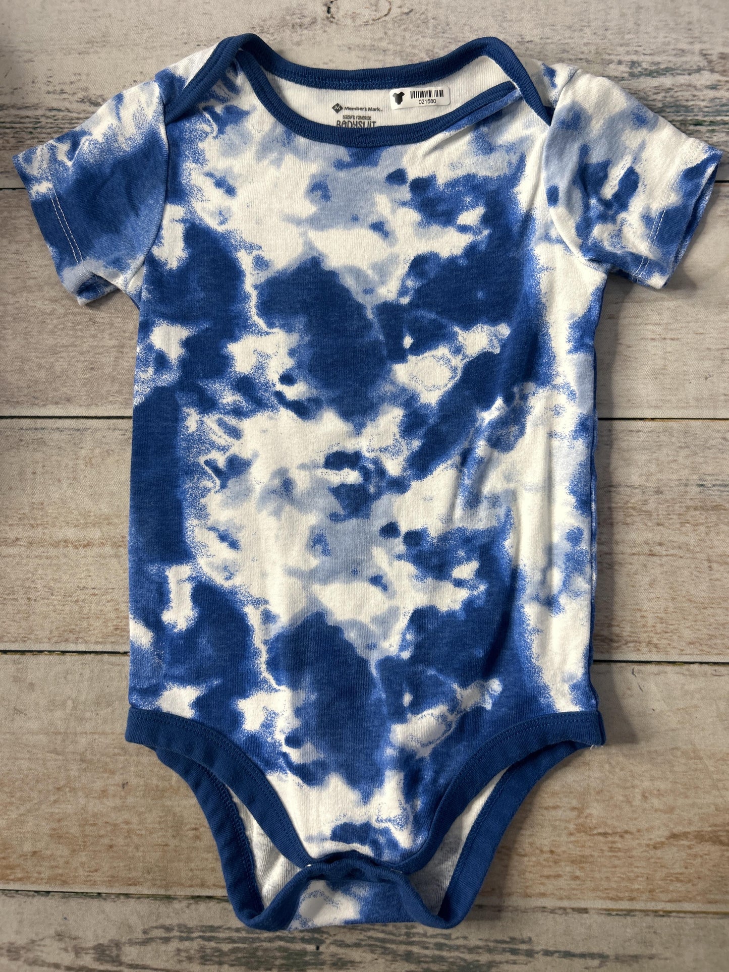 Unisex Blue | White Onesie Size: 24 months Blue | White