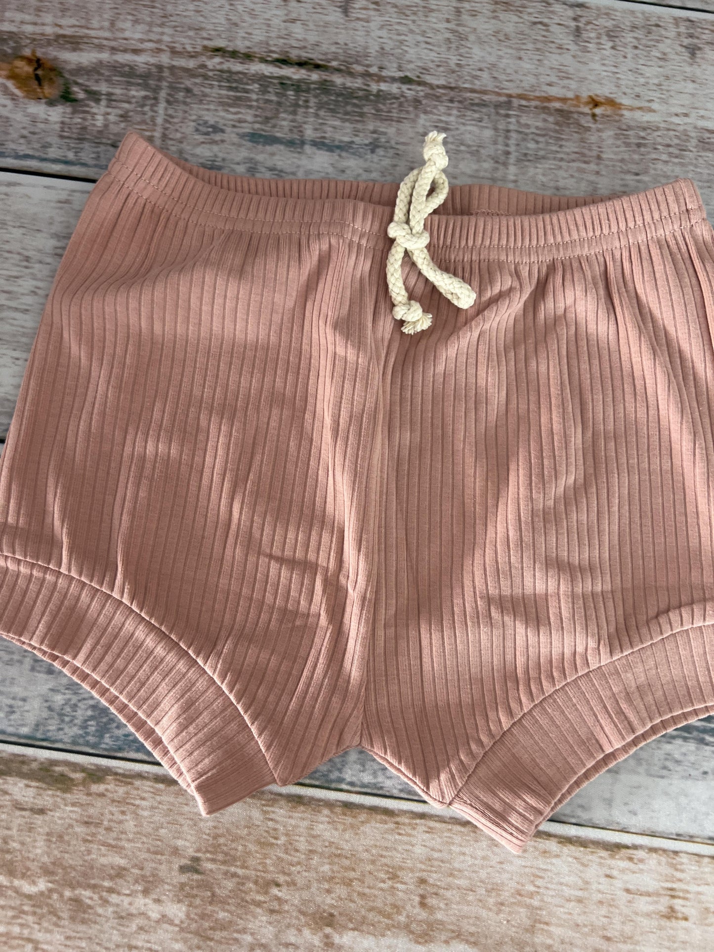 Sage and Ivory Girls Blush Shorts Size: 4T Blush