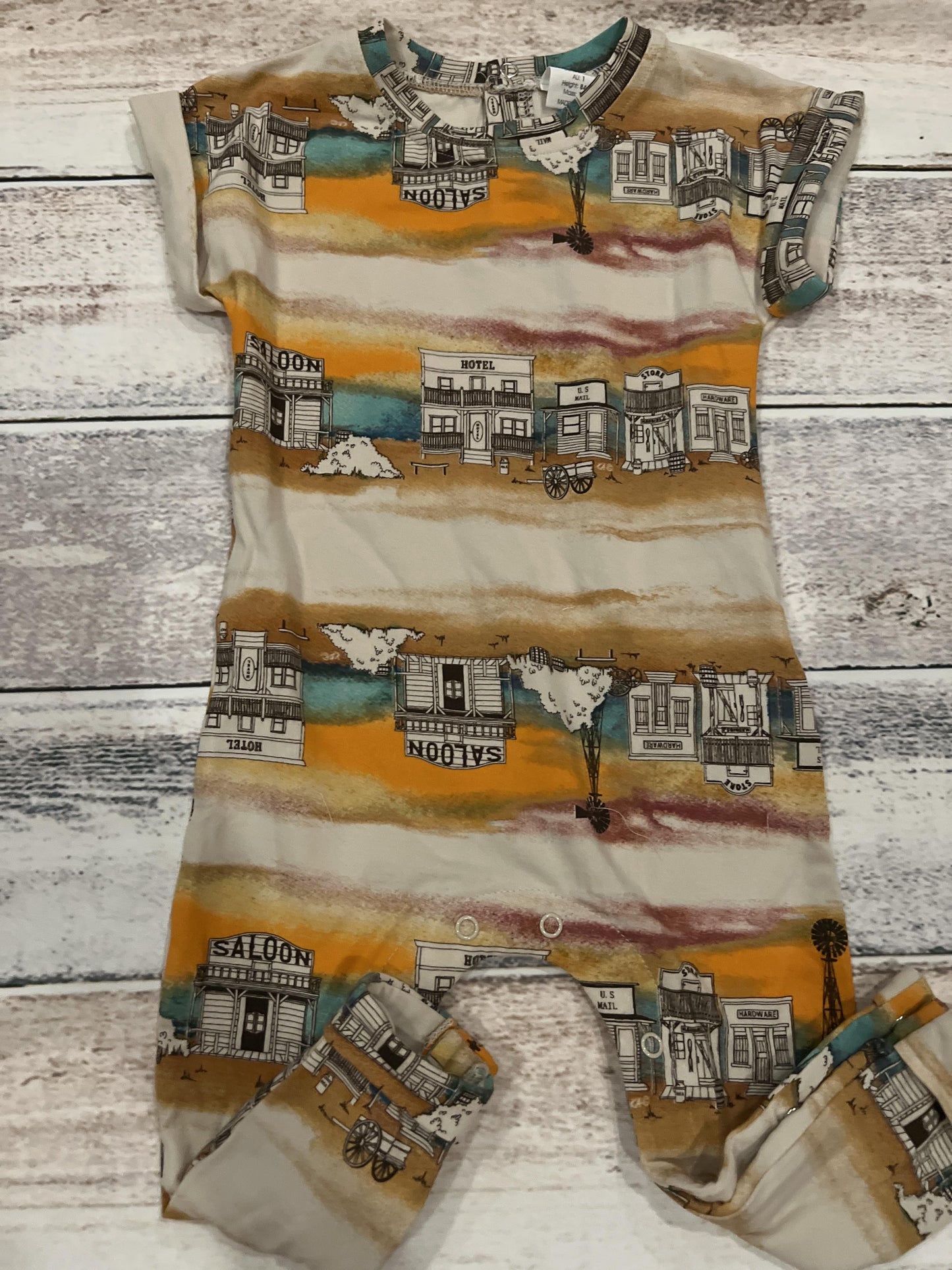 Boys Brown | Pattern Romper Size: 18 months Brown | Pattern