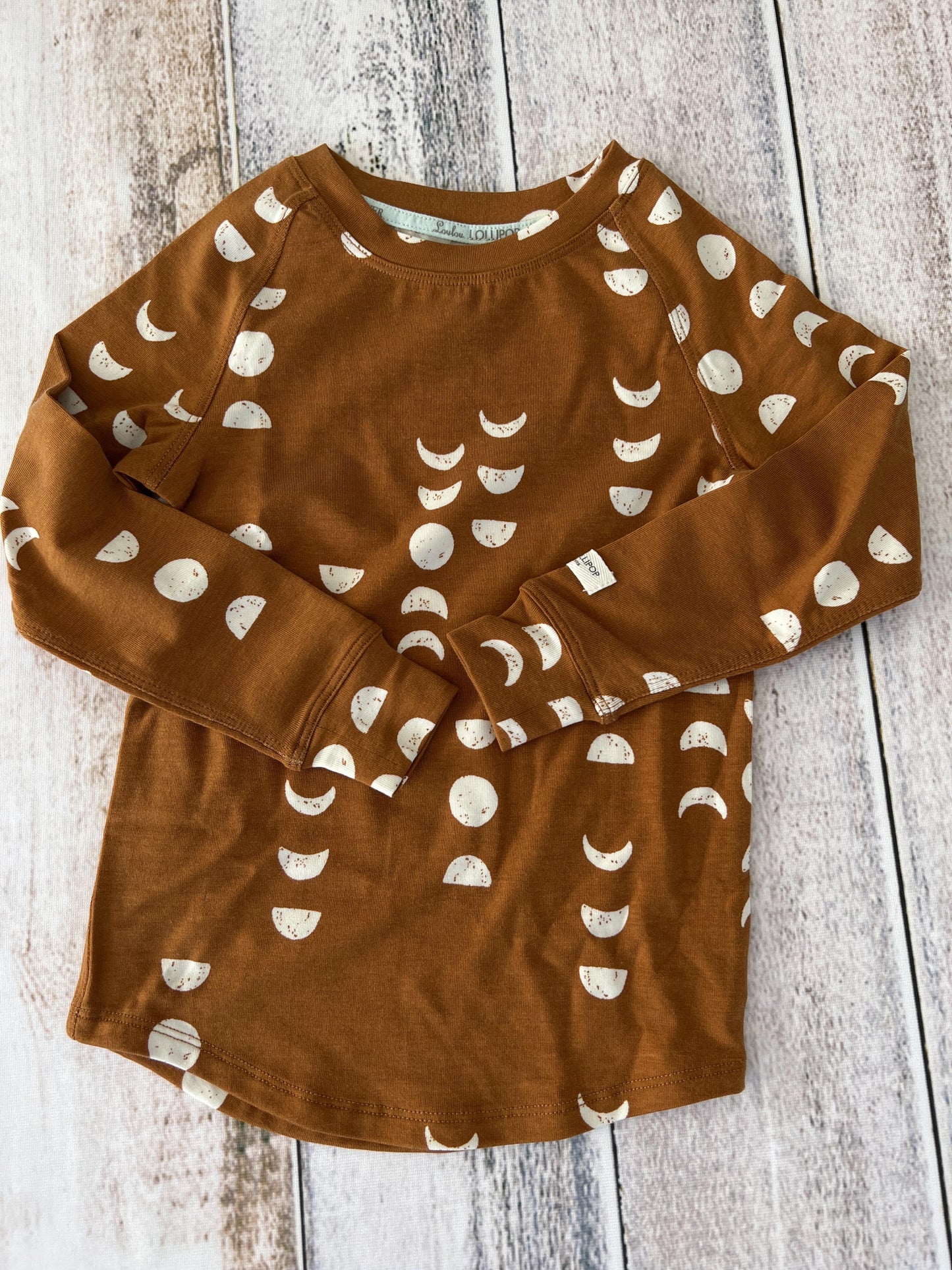 Loulou Lollipop Unisex Brown | White | Pattern Long Sleeve T-Shirt Size: 2T Brown | White | Pattern