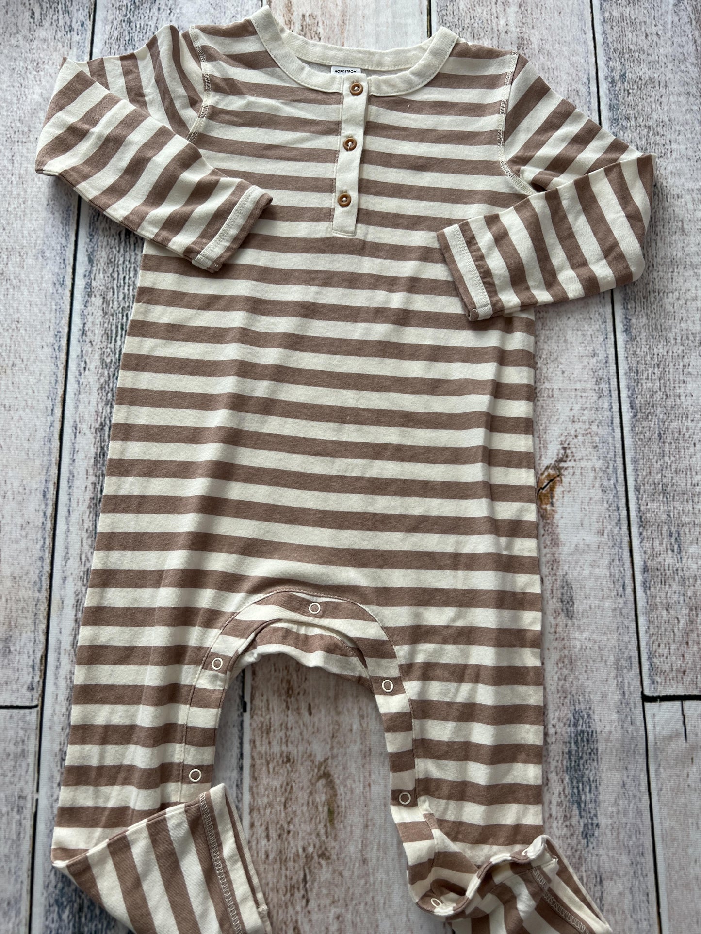 Nordstrom Unisex Brown | White | Stripe Long Sleeve Outfit Size: 18 months Brown | White | Stripe