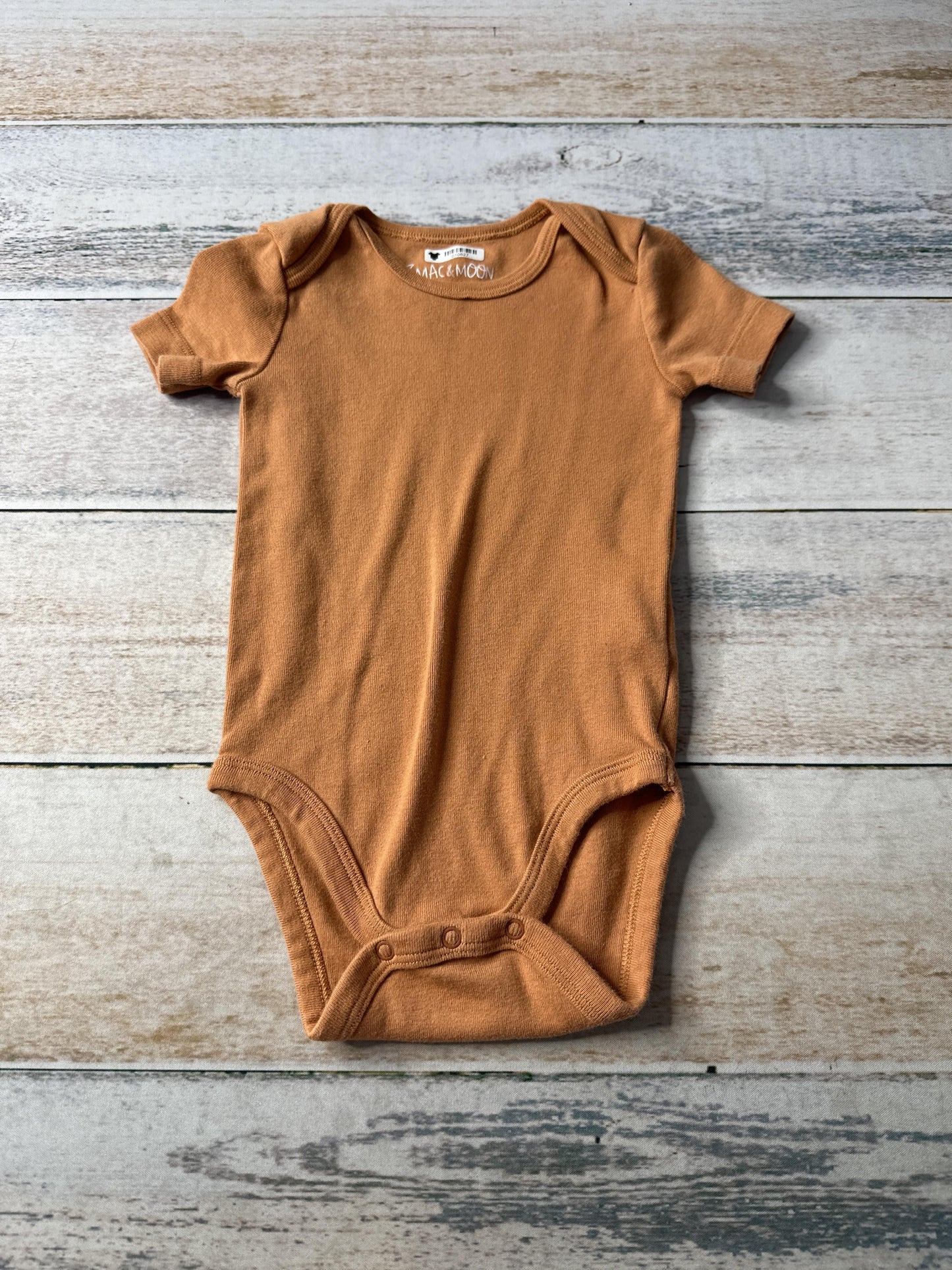 Mac & Moon Unisex Brown Onesie Size: 12 months Brown