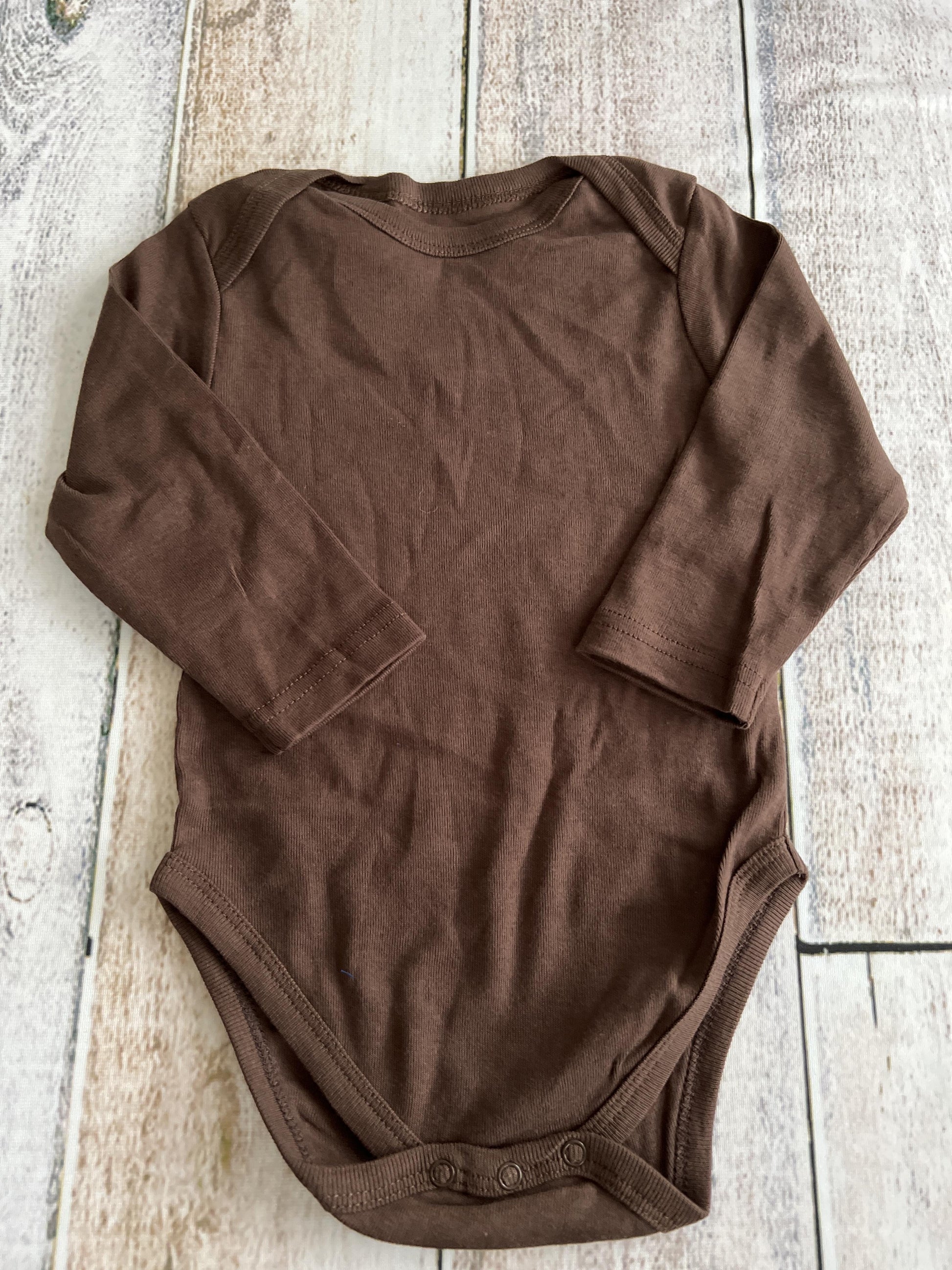 Leveret Boys Brown Onesie Size: 6-12 months Brown