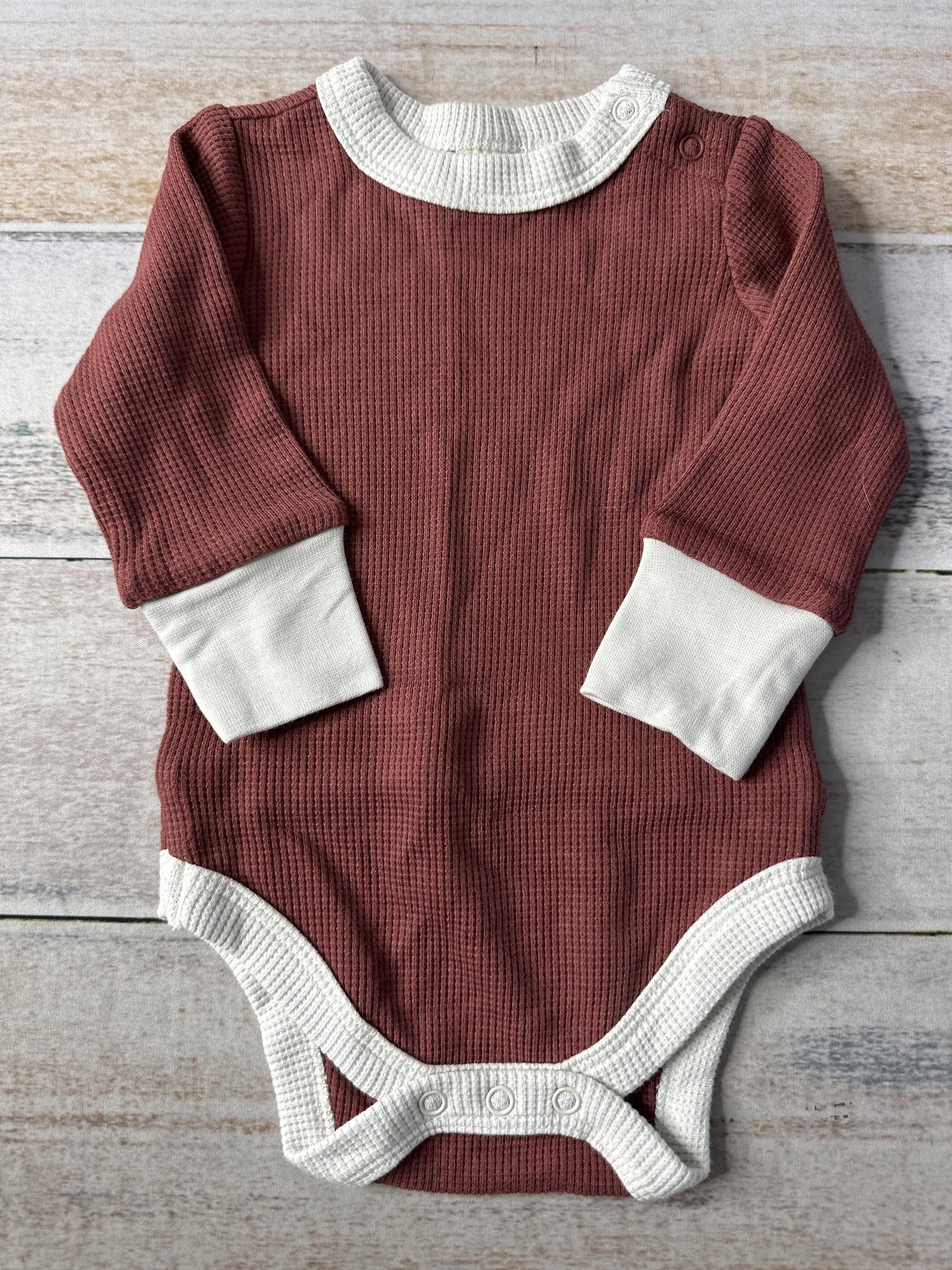 Goumi Unisex Burgundy Onesie Size: 0-3 months Burgundy