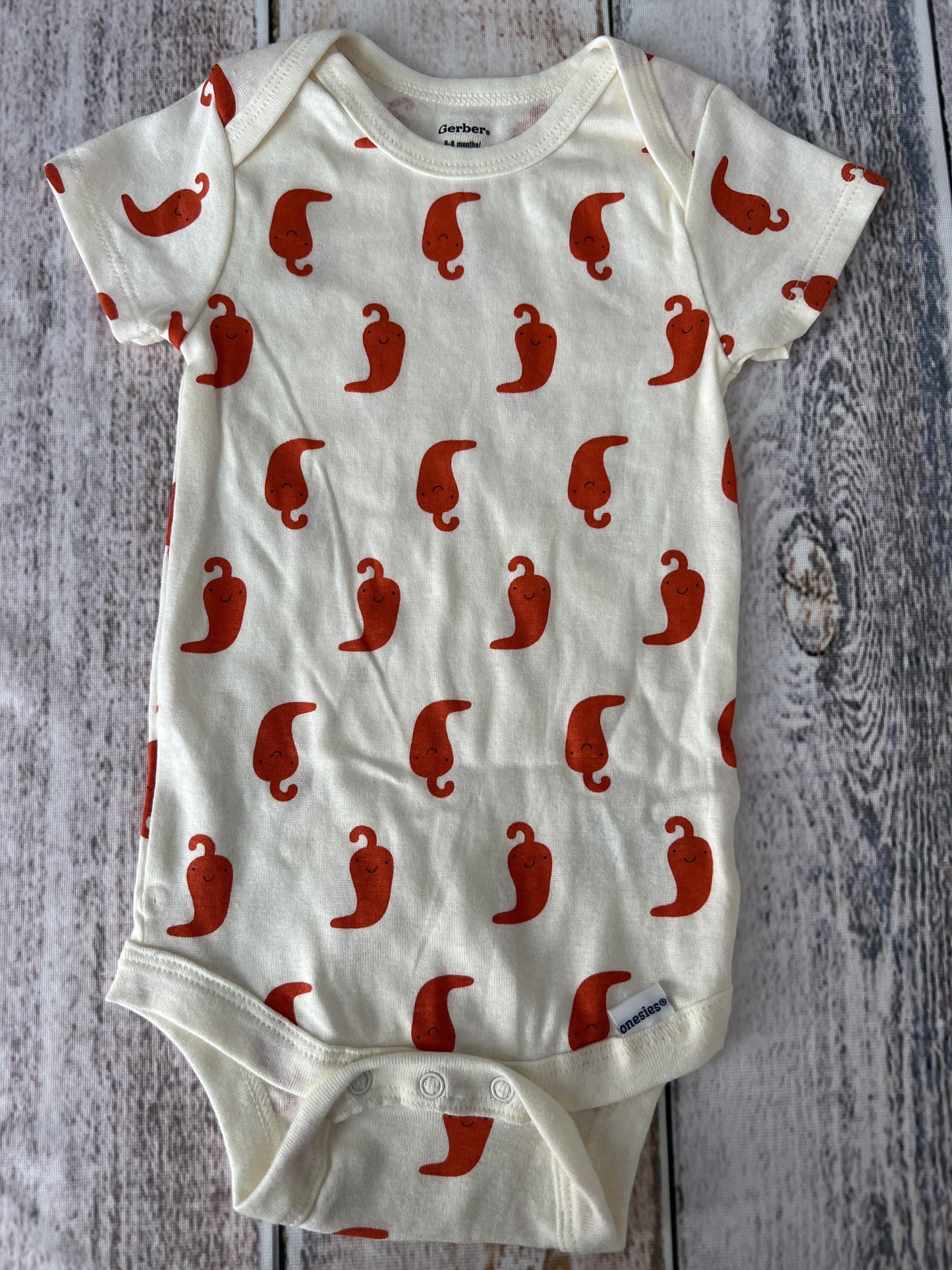 Gerber Unisex cream | Food Onesie Size: 6-9 months cream | Food