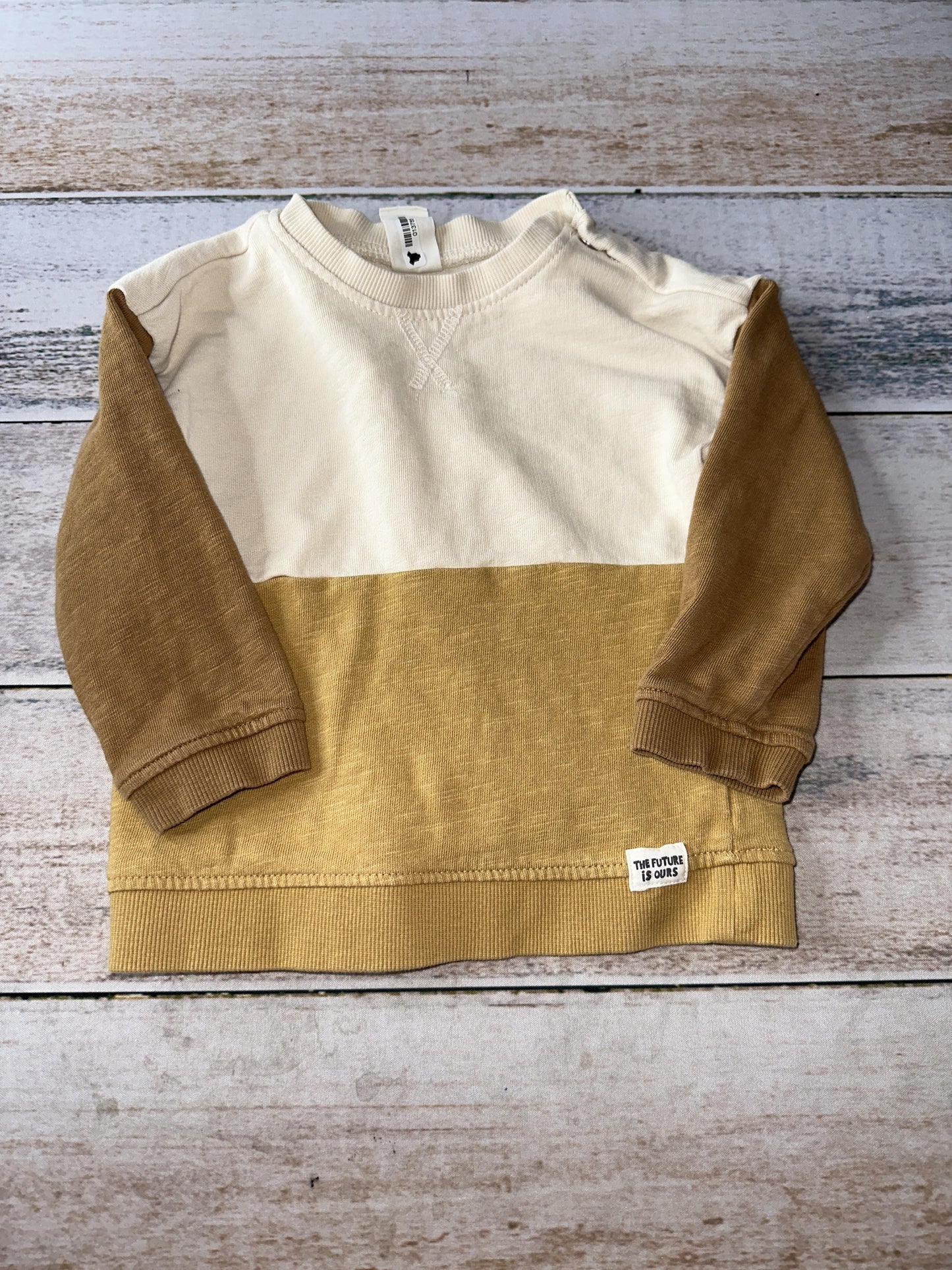 H&M Boys cream | Mustard Sweater Size: 18 months cream | Mustard