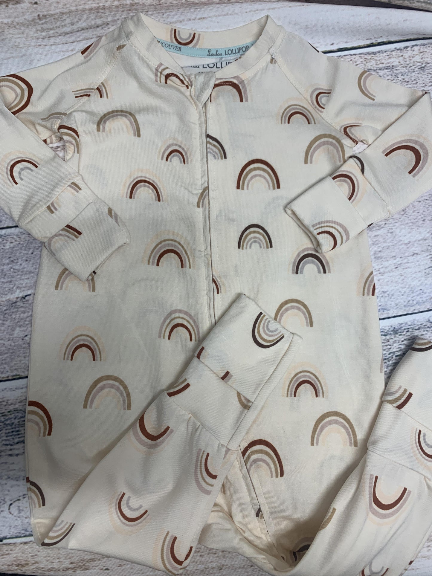 Loulou Lollipop Boys cream | Rainbow Pajamas Size: 6-12 months cream | Rainbow