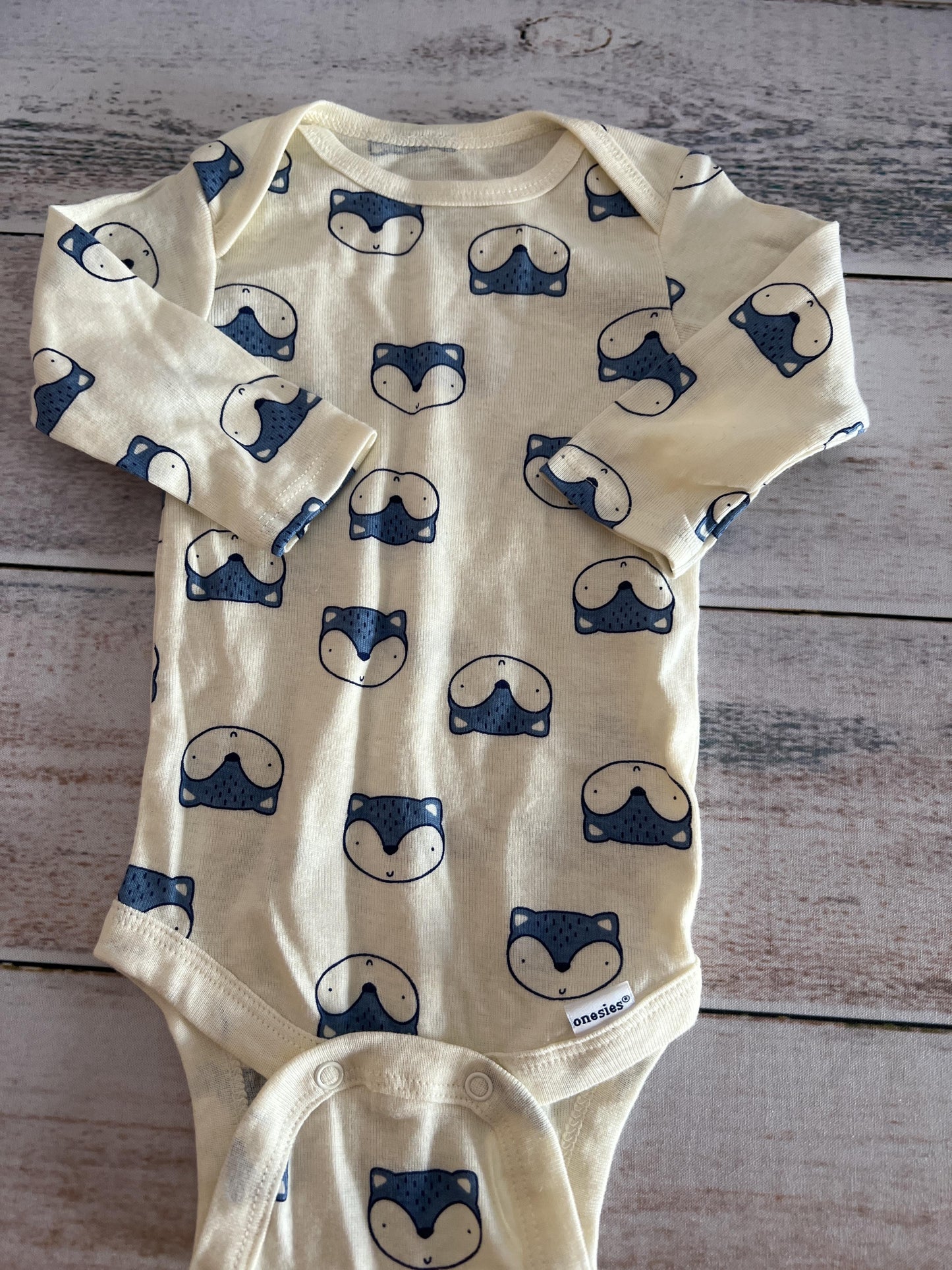 Gerber organic Boys cream | Royal Blue | animals Onesie Size: 0-3 months cream | Royal Blue | animals