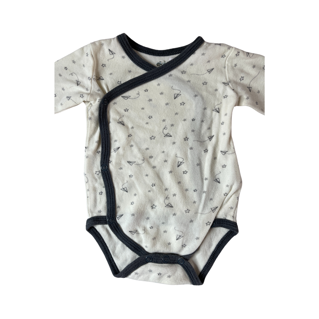 asher and olivia Unisex cream | Stars Onesie Size: 6 months cream | Stars