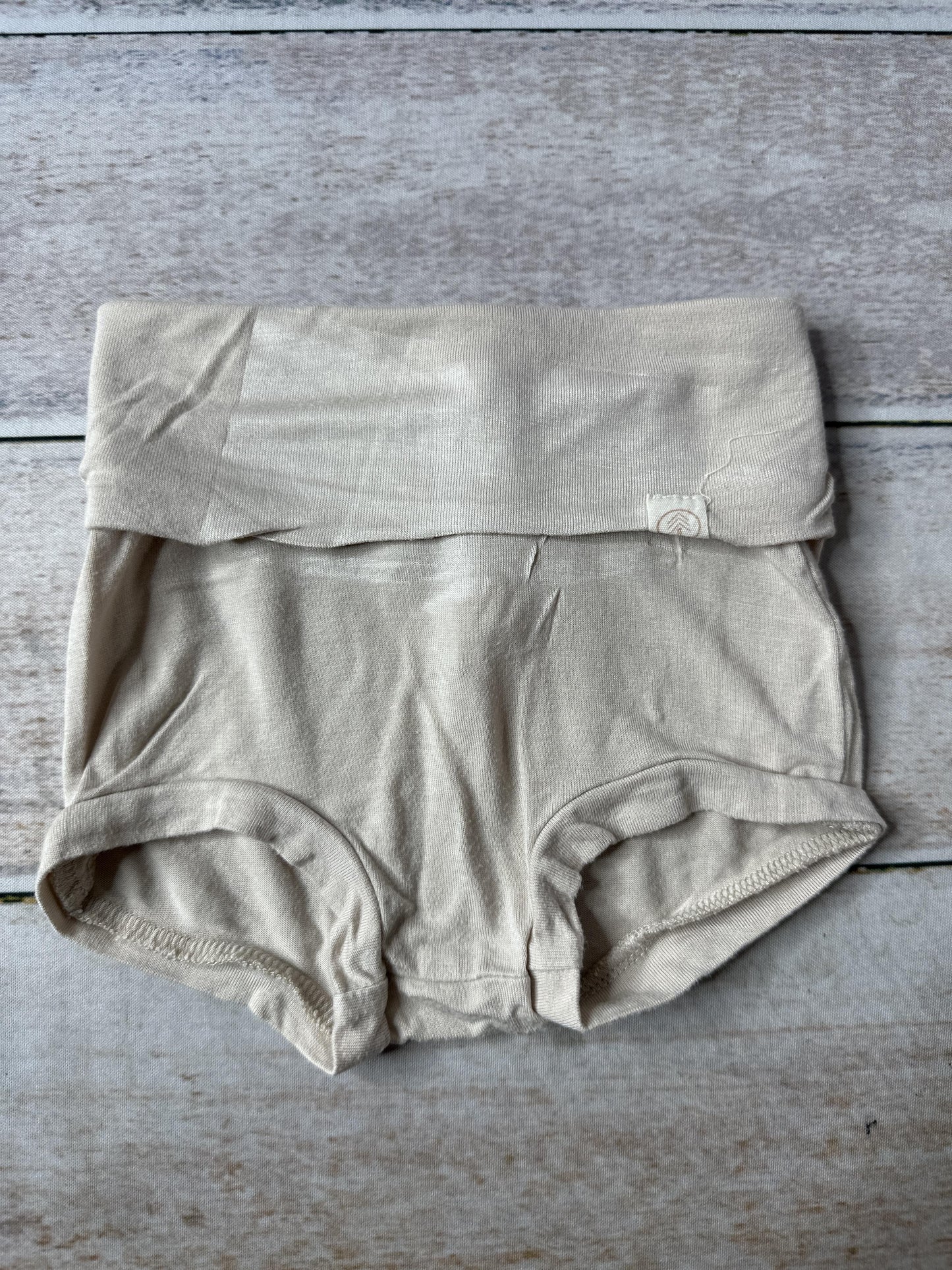 Tenth + Pine Girls cream Shorts Size: 12-18 months cream