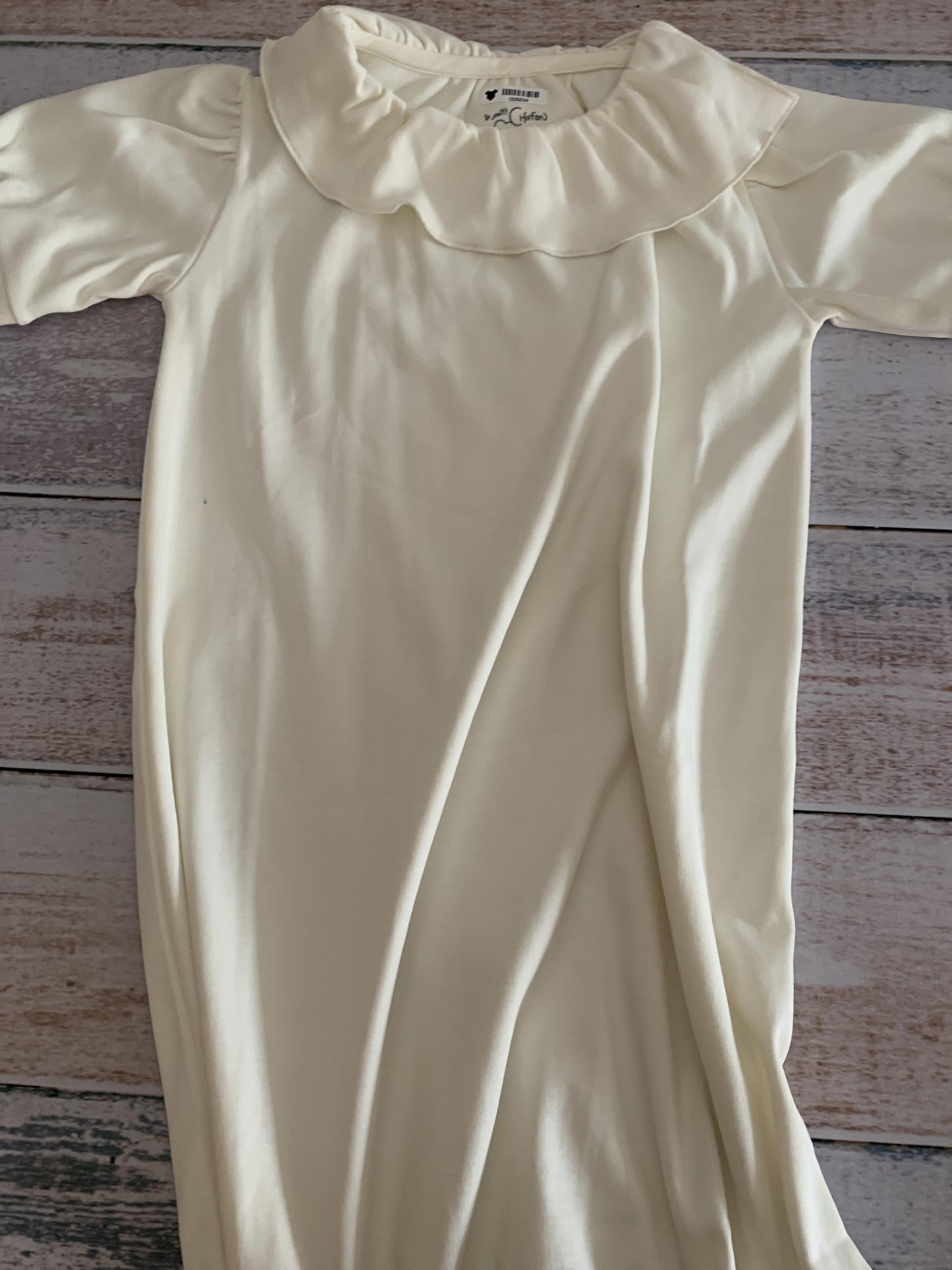 Le Petit Chiffon Girls cream Dress Size: 3T cream