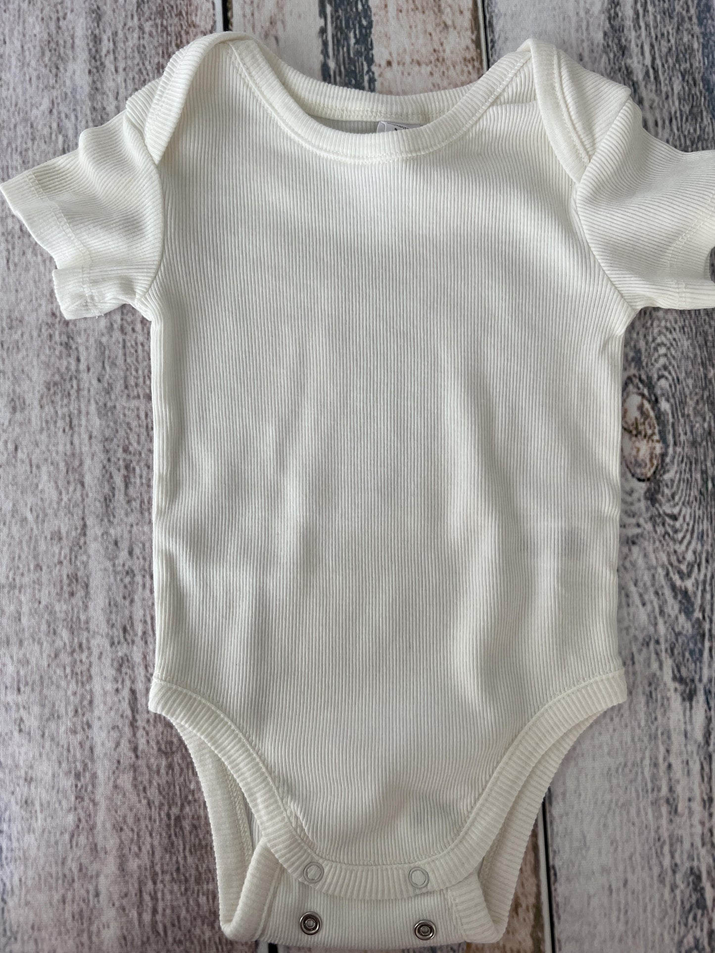 Nordstrom Unisex cream Onesie Size: 9-12 Months cream