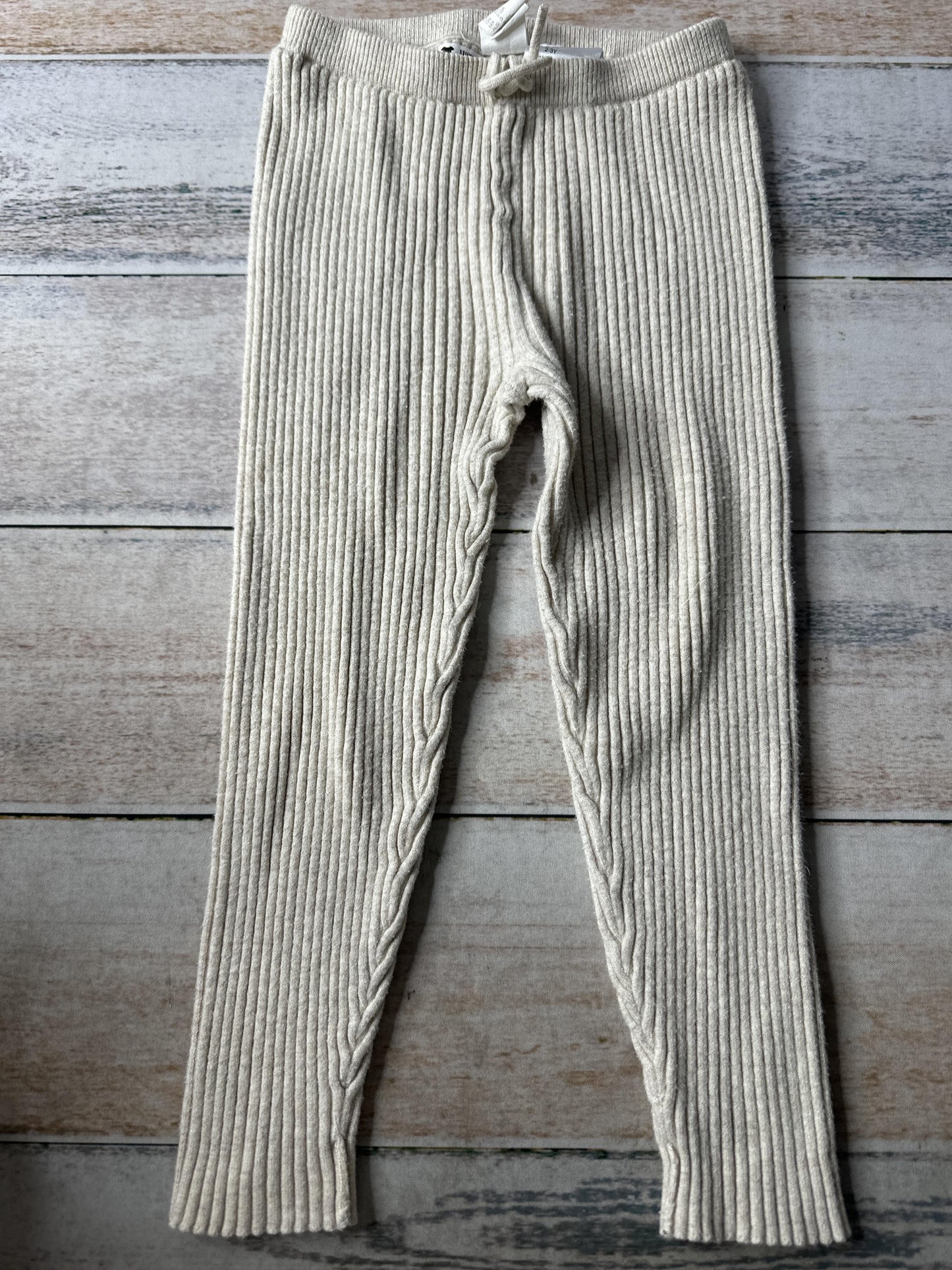 H&M Girls cream Pants Size: 3T cream
