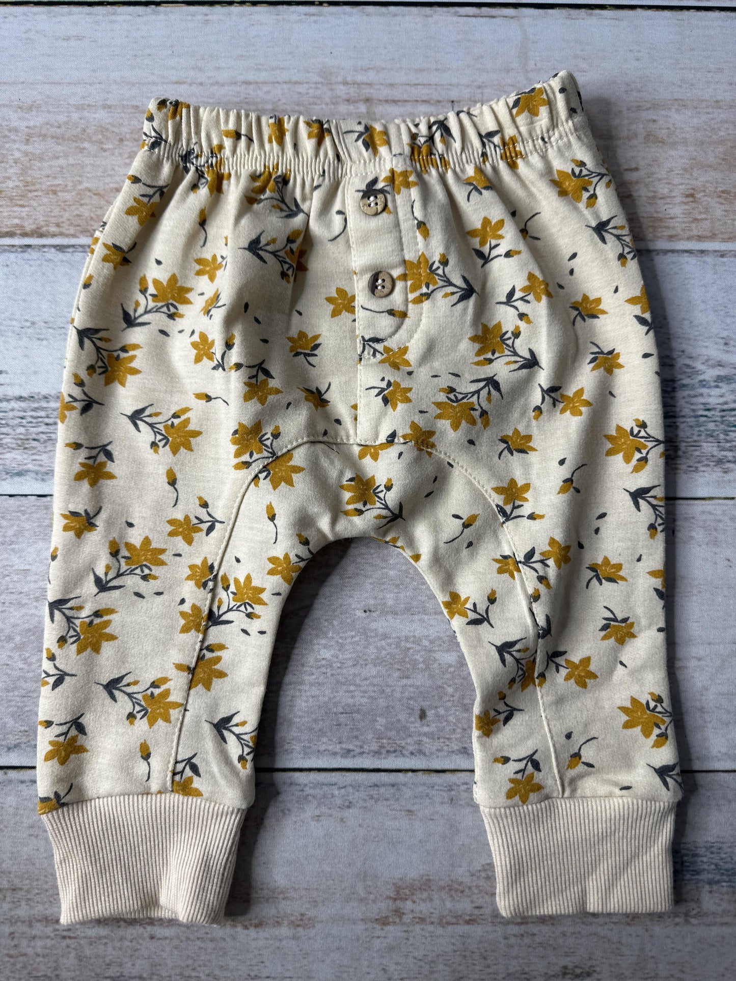 Jessica Simpson Unisex cream Pants Size: 12 months cream