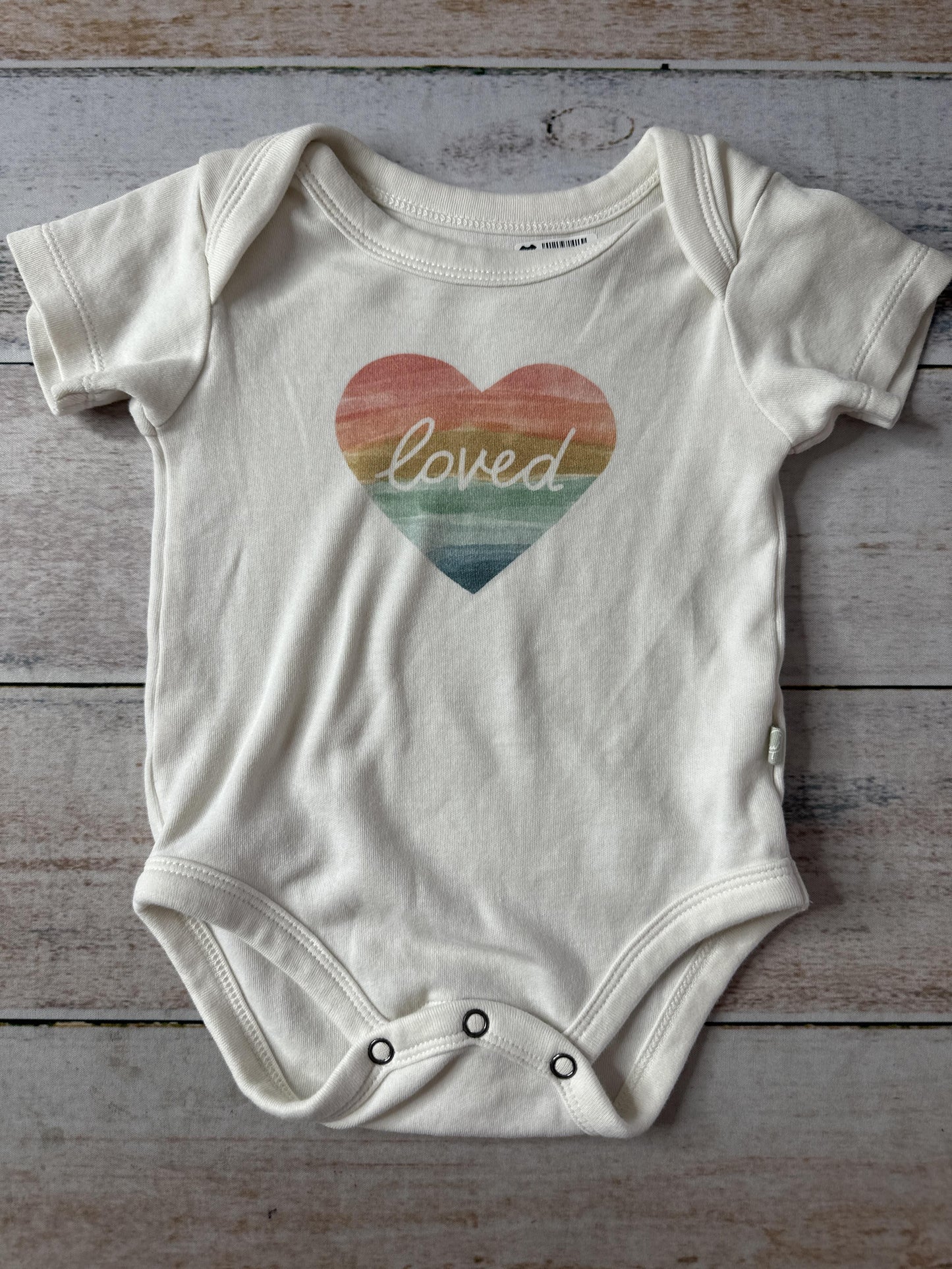 Finn + Emma Unisex cream Onesie Size: 6-9 months cream