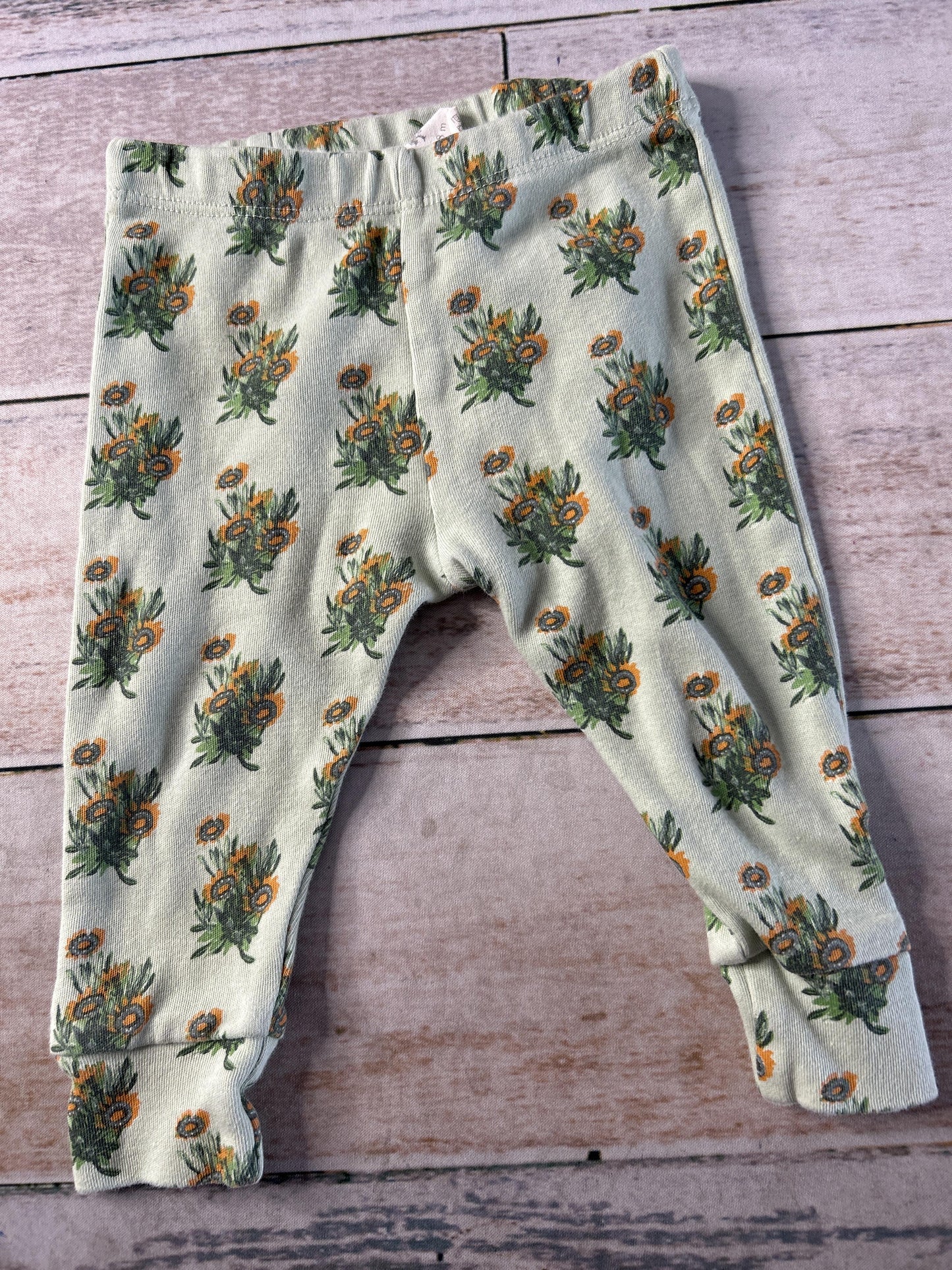 Girls Forest Green | Flowers Pants Size: 12-18 months Forest Green | Flowers