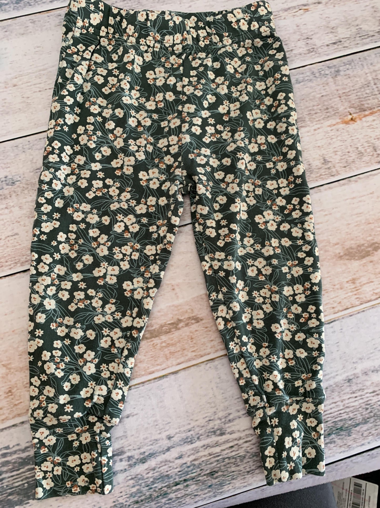 Oliver & Rain Girls Forest Green | Pink floral Pajamas Size: 2T Forest Green | Pink floral