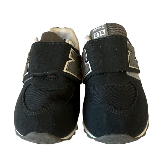 New Balance Boys Gray Sneakers Size: 5 Toddler Gray