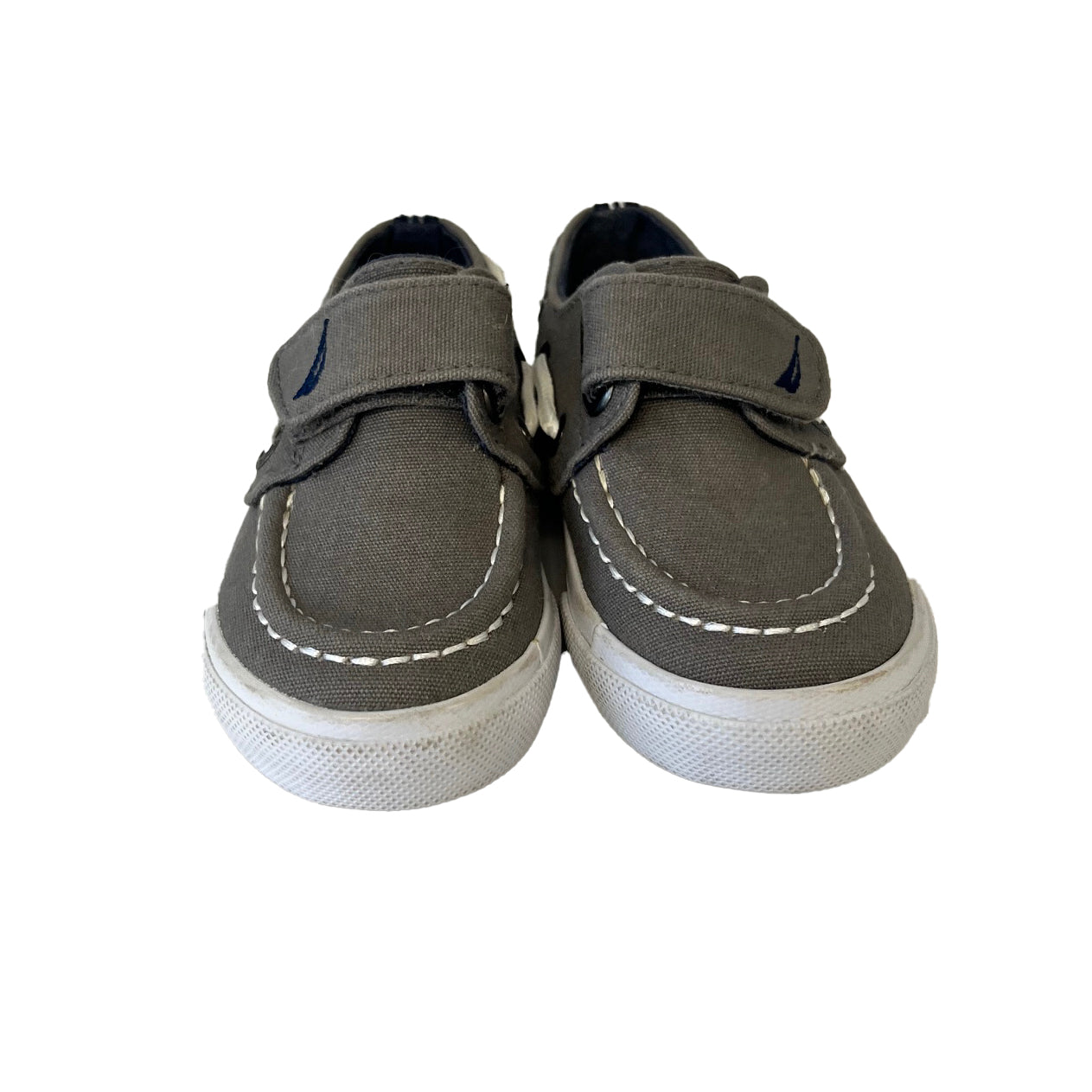 Nautica Boys Gray Shoes Size: 5T Gray