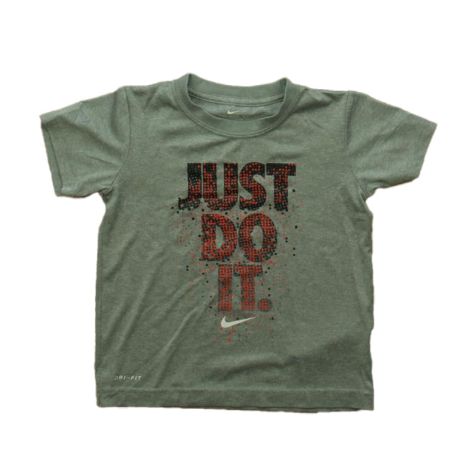 Nike Boys Gray Athletic Top Size: 4-5T Gray