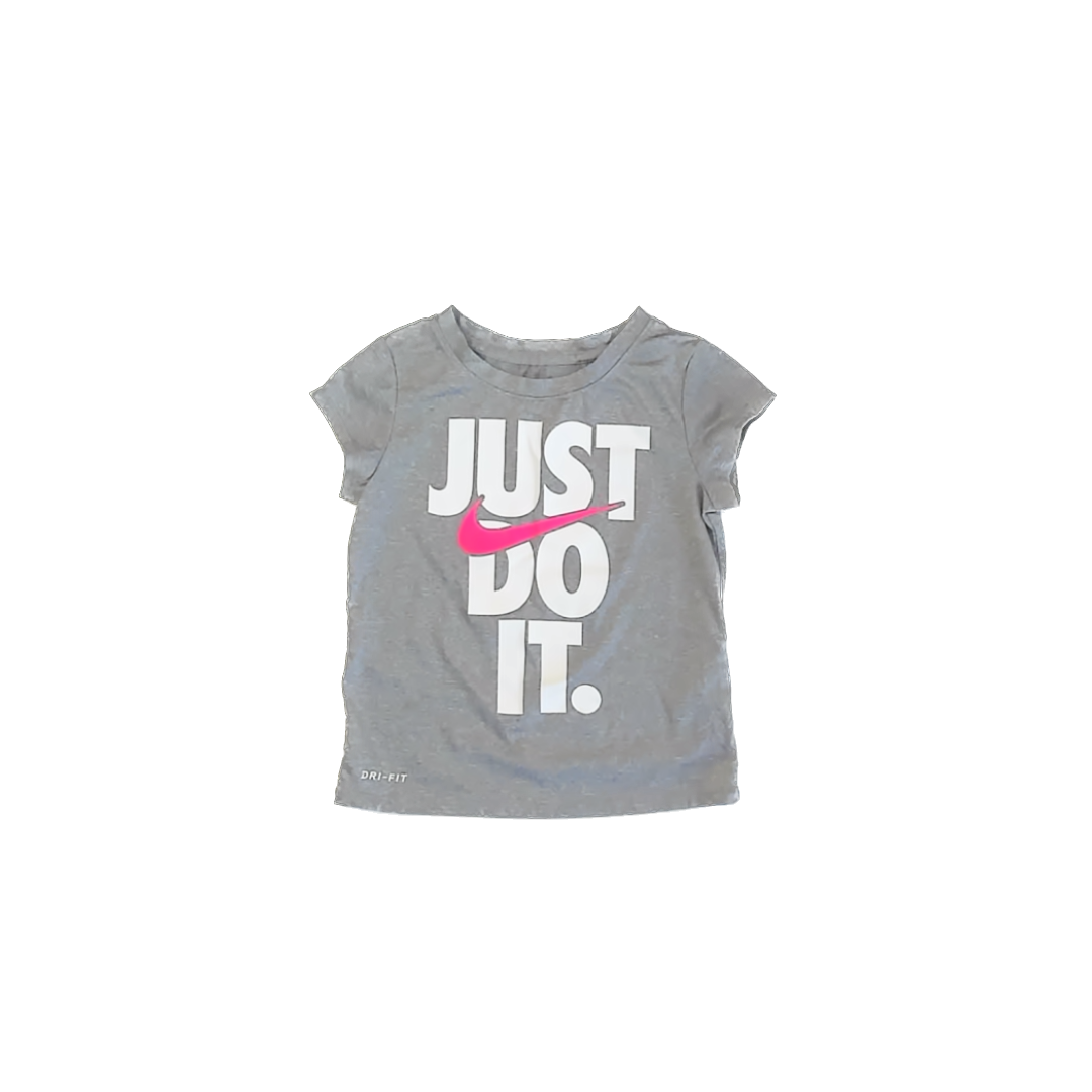 Nike Girls Gray Athletic Top Size: 4-5 Years Gray