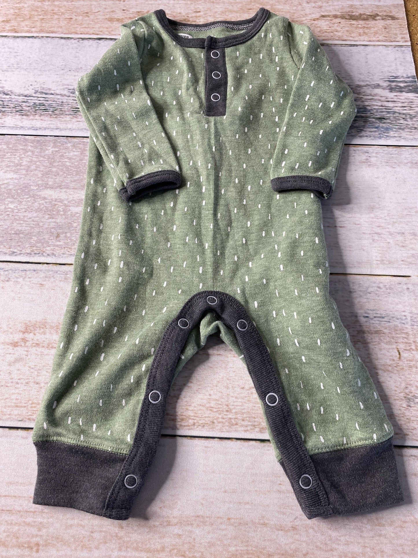Cloud Island Unisex green | Grey Long Sleeve Outfit Size: Newborn green | Grey