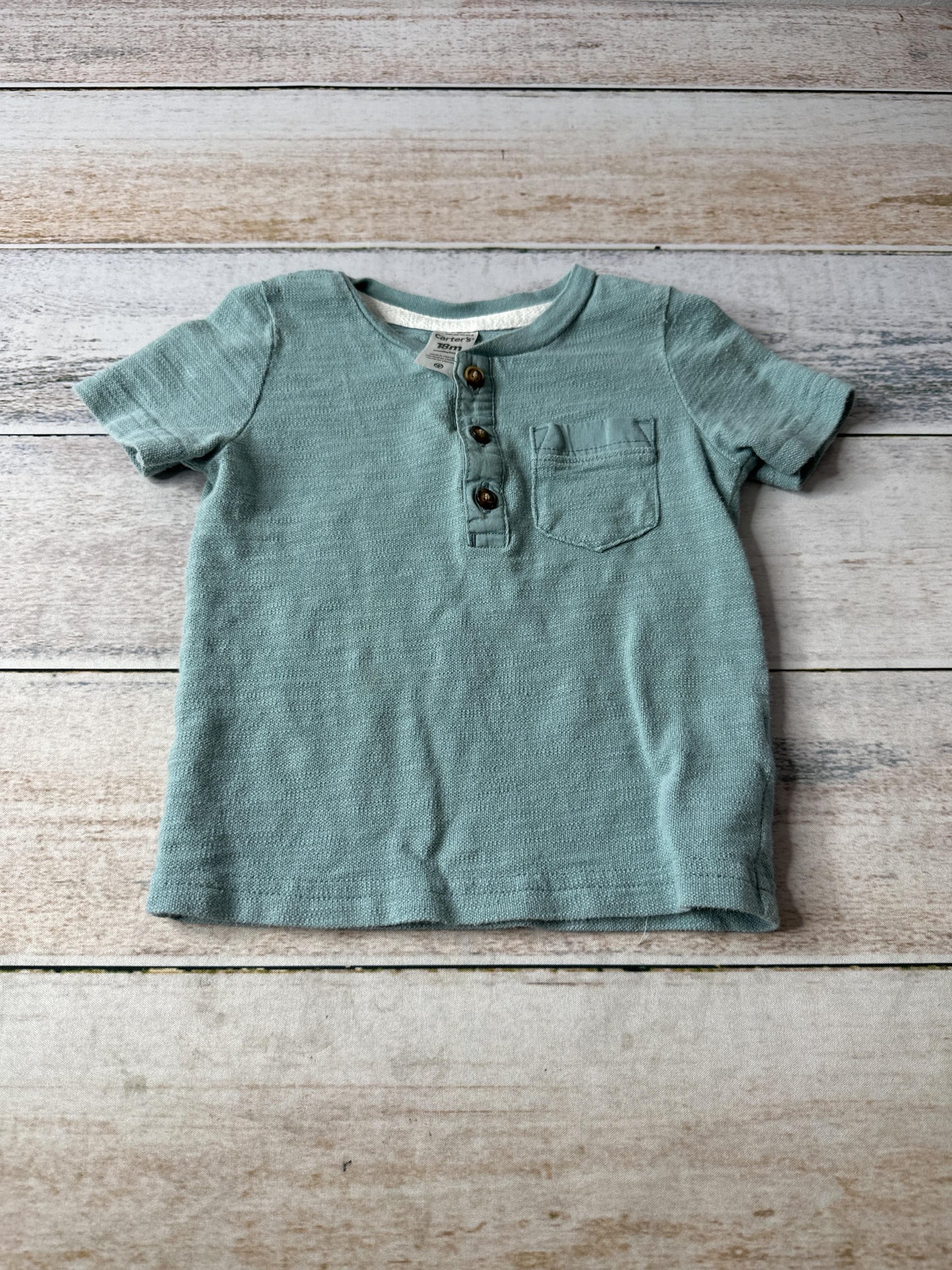 Carters Boys green T-Shirt Size: 18 months green