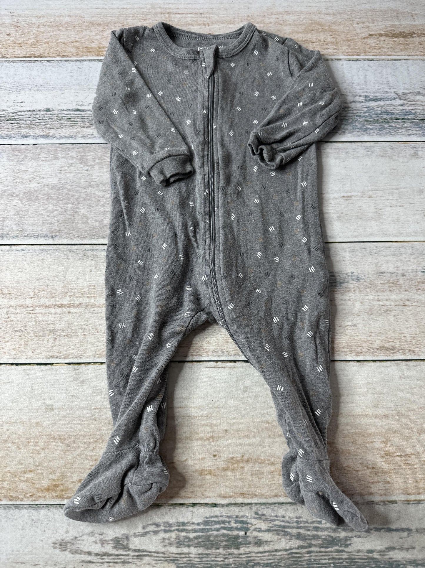 Petite Lem Unisex Grey | Black | Brown | Pattern Pajamas Size: 6 months Grey | Black | Brown | Pattern